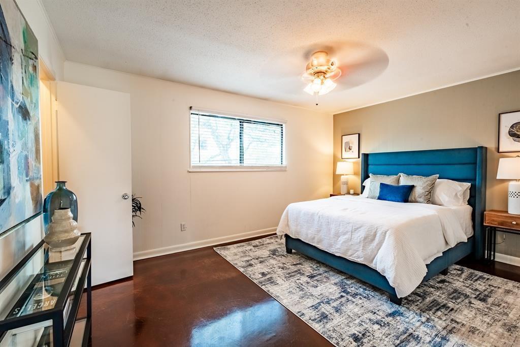 3914 Avenue D #104 — photo 5