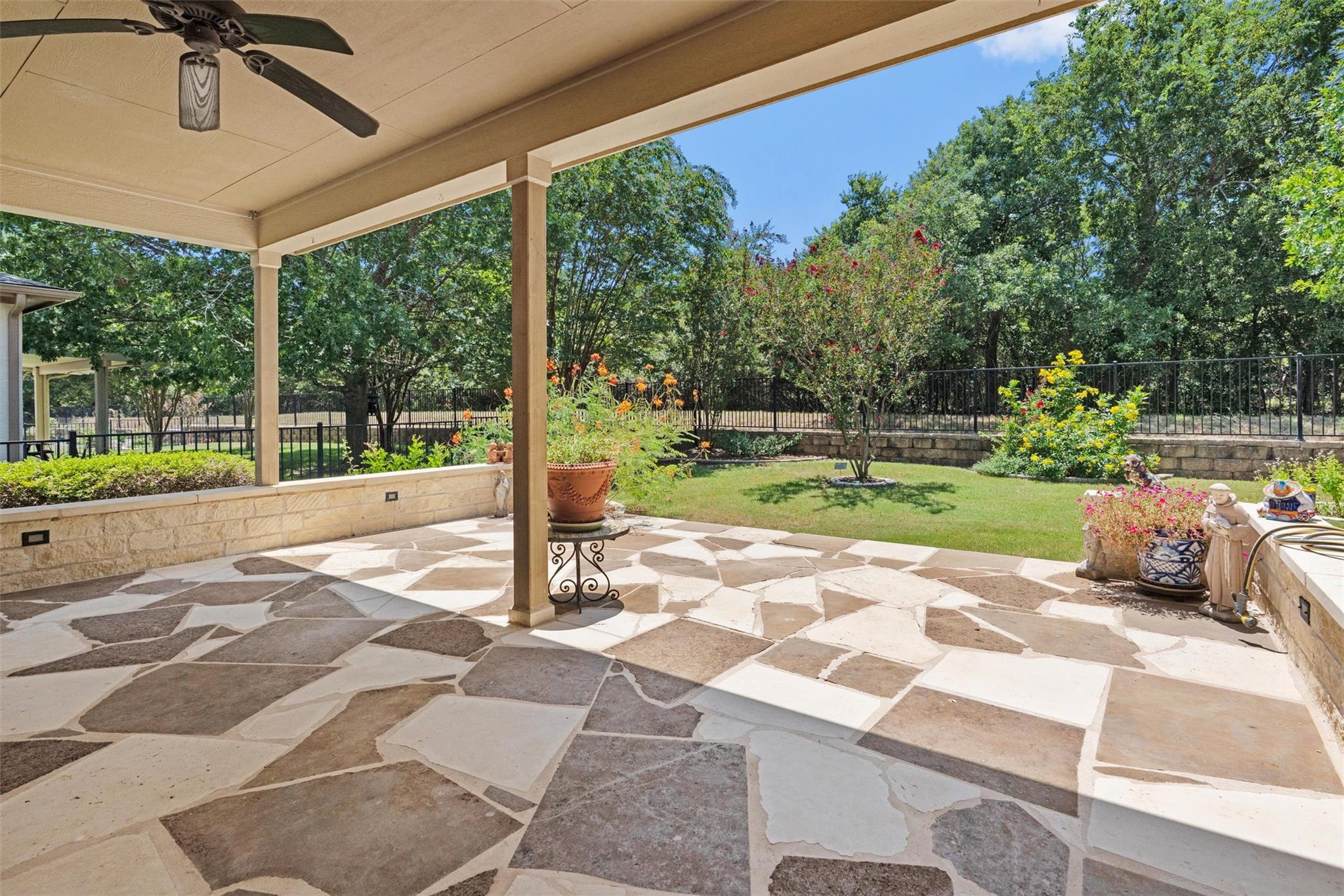 113 Independence Creek LN