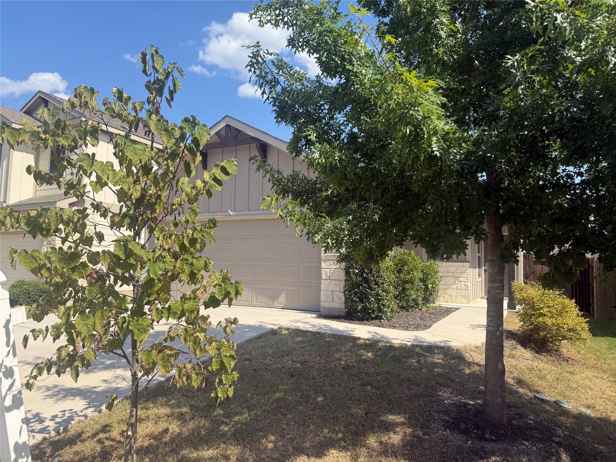 217 La Dera DR