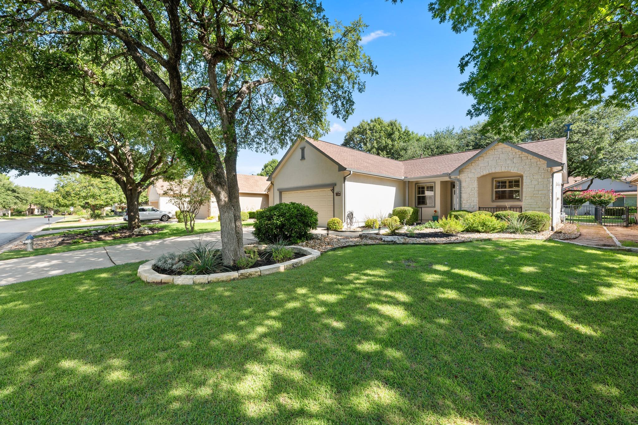 116 Harness LN — photo 3