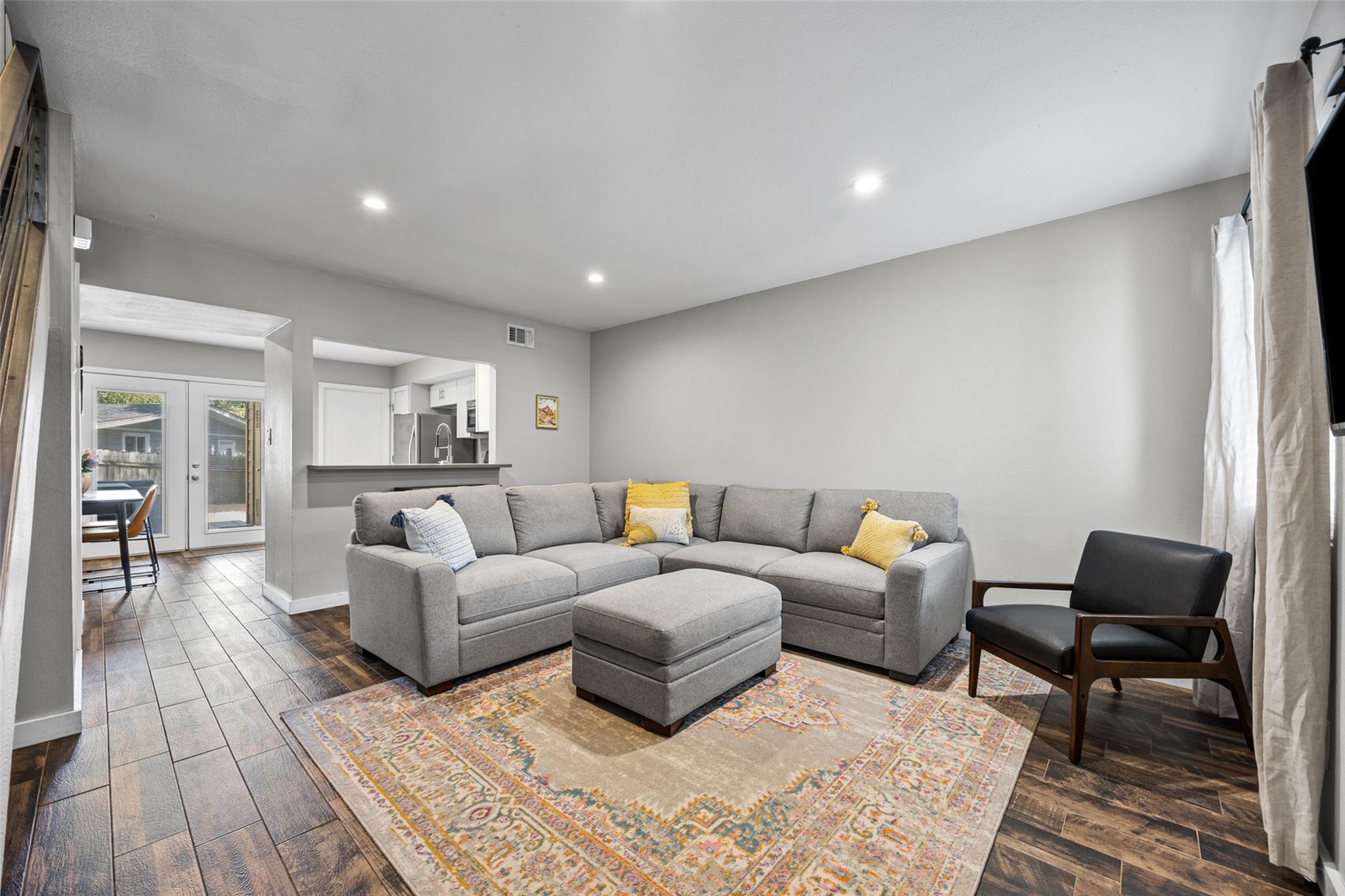 1404 Southport DR #A — photo 4