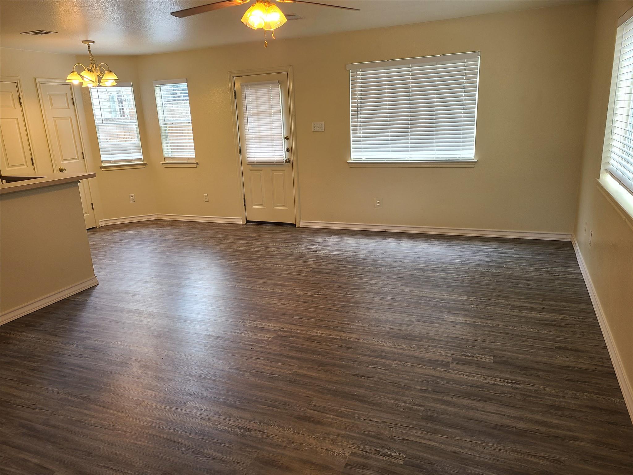 132 Cedargrove — photo 3
