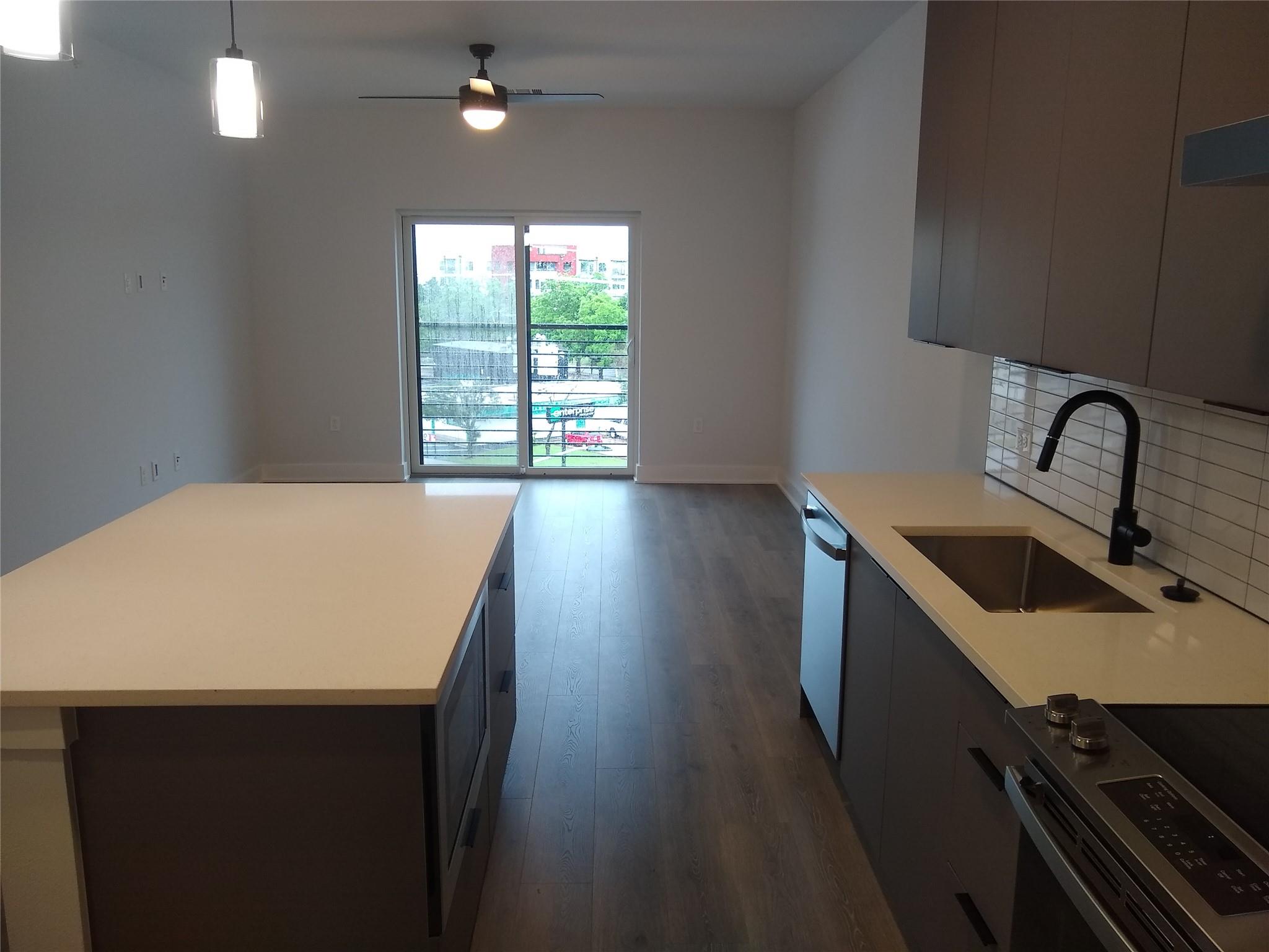 2220 Webberville RD #403 — photo 3