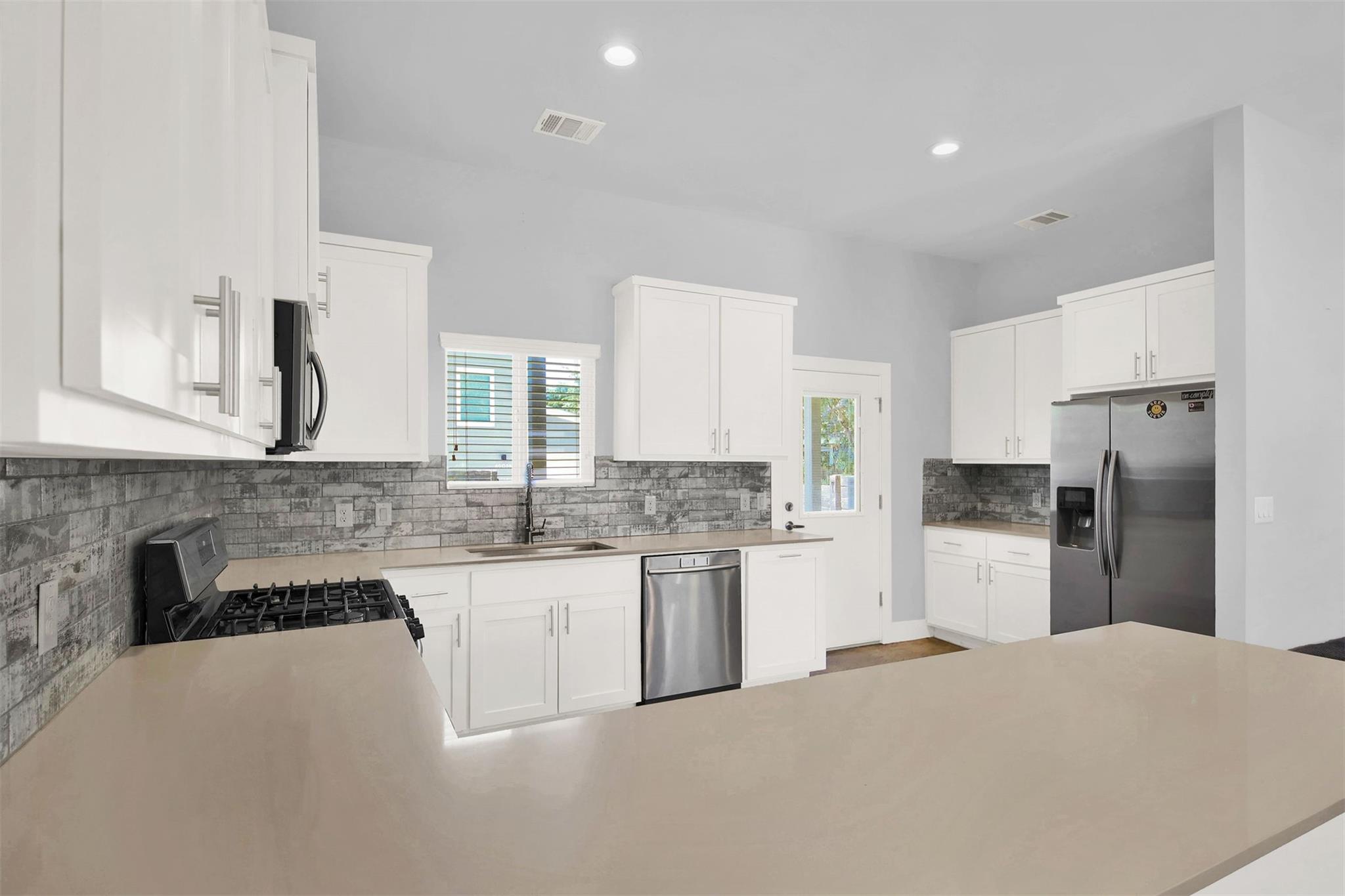 6902 Carver Ave #A — photo 5