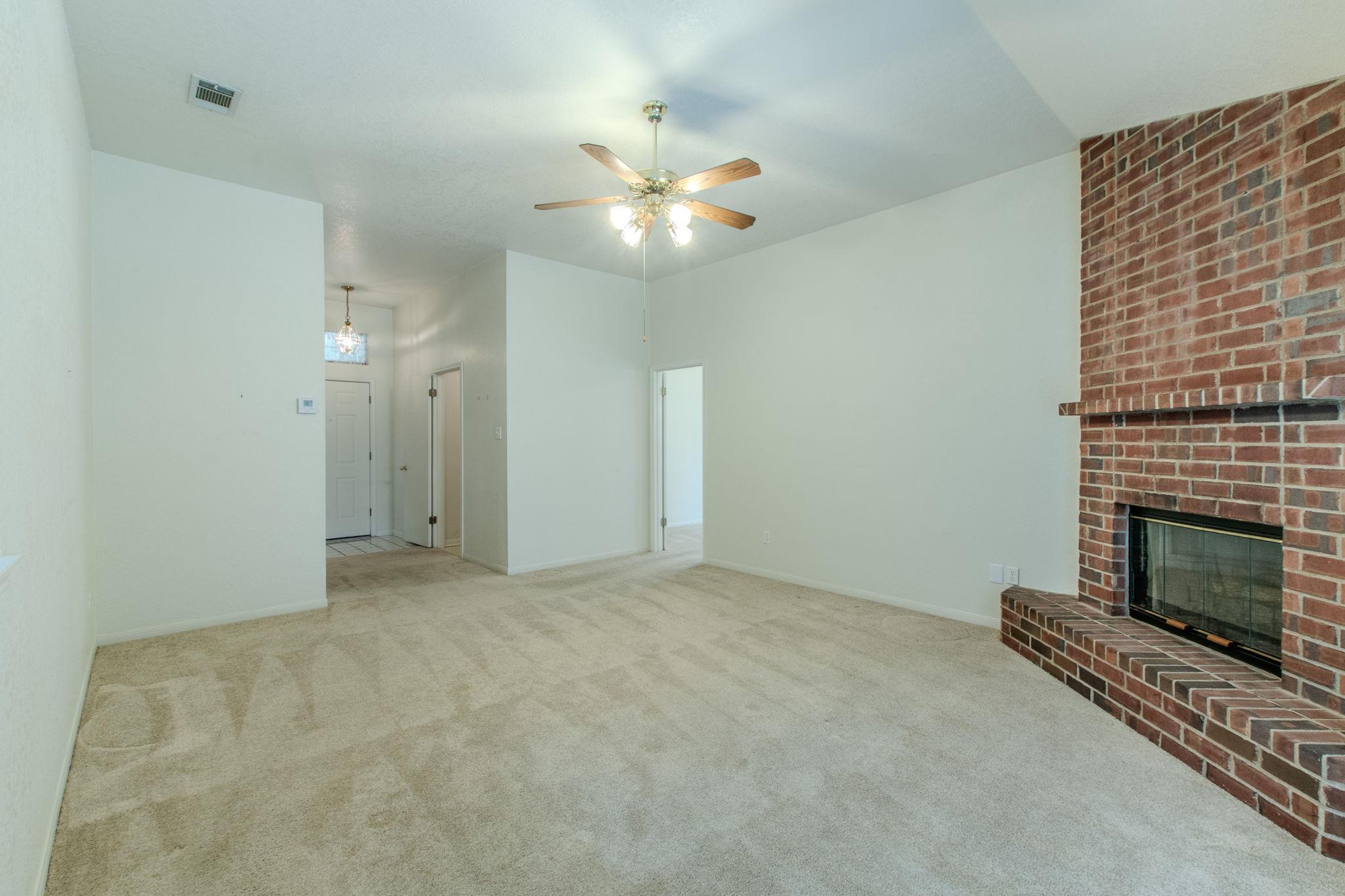 4713 Hartrick Bluff RD — photo 4
