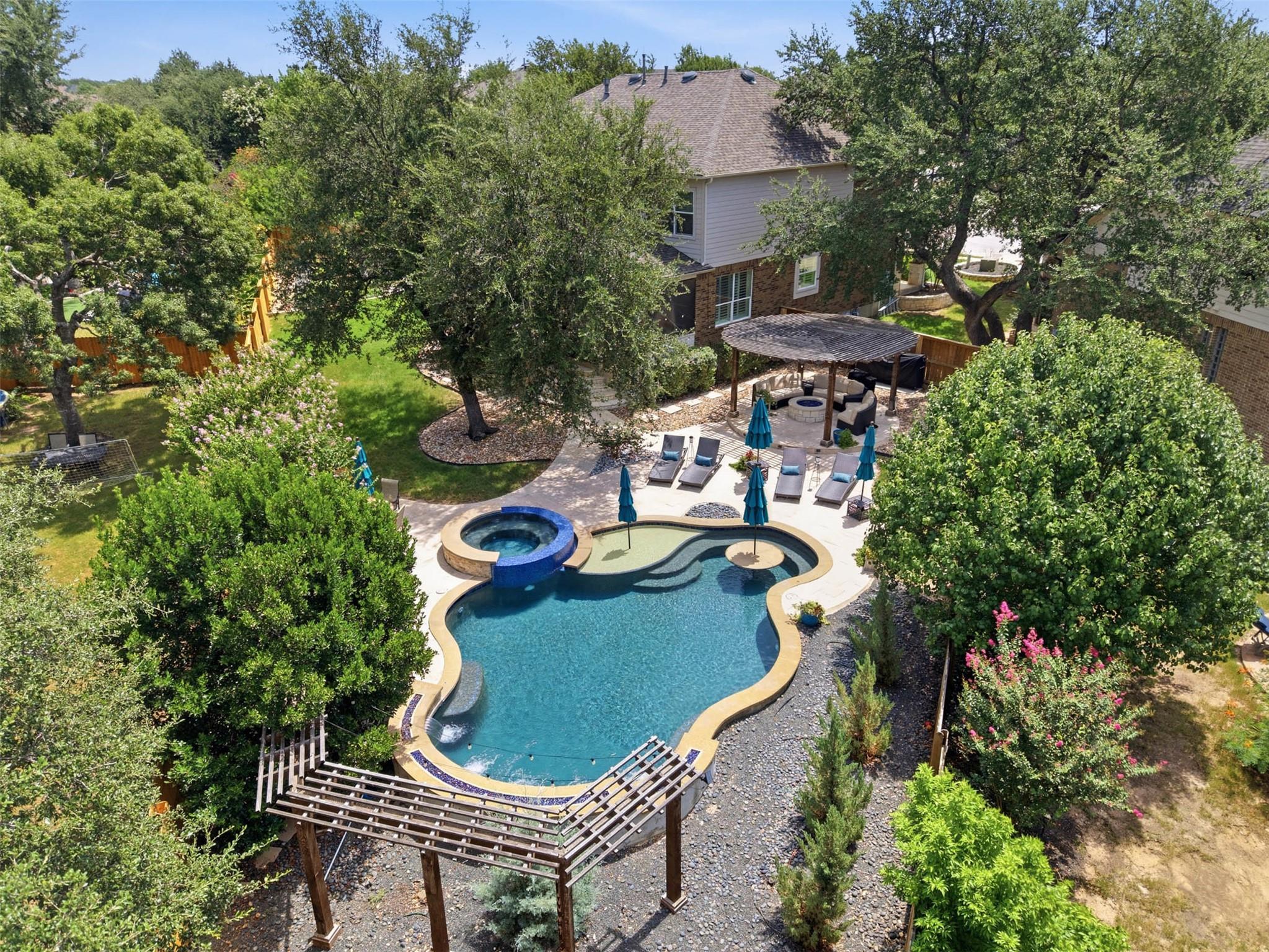1825 Wolf Dancer — photo 4