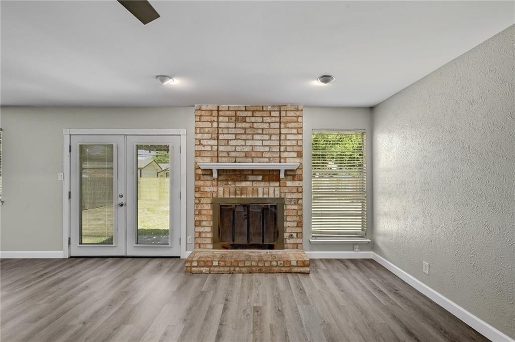906 Cactus DR — photo 3