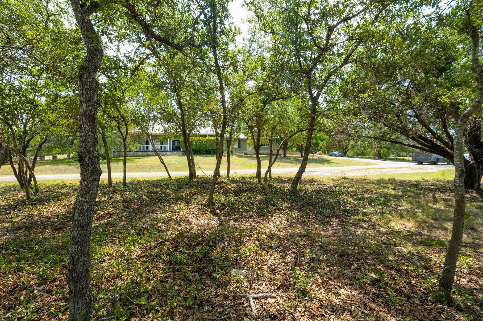 910 Daviot DR — photo 4