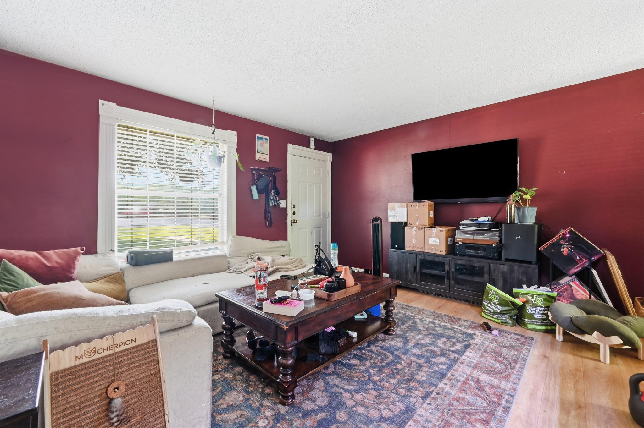 4912 Suburban DR — photo 5