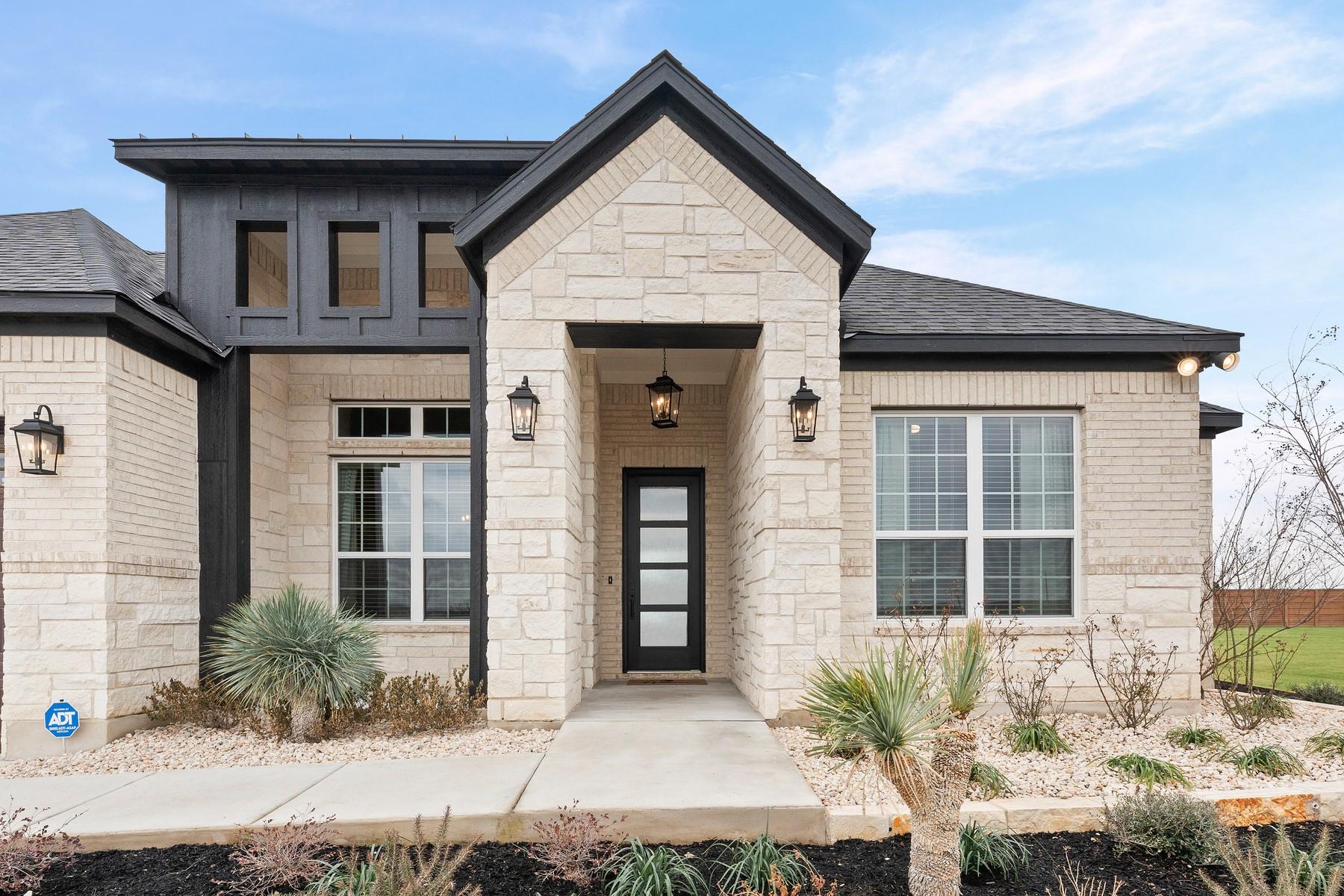 313 Luna Blue LN