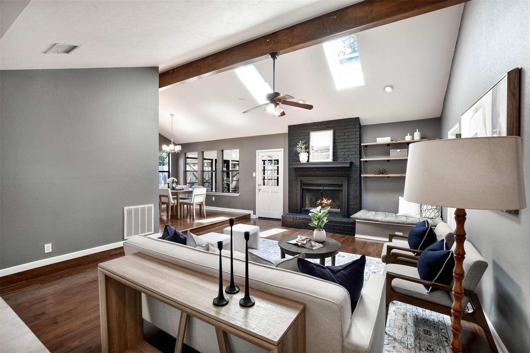 10803 Leafwood LN — photo 4