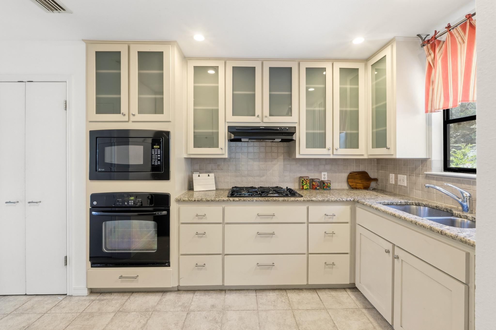 6702 Cat Creek TRL — photo 3