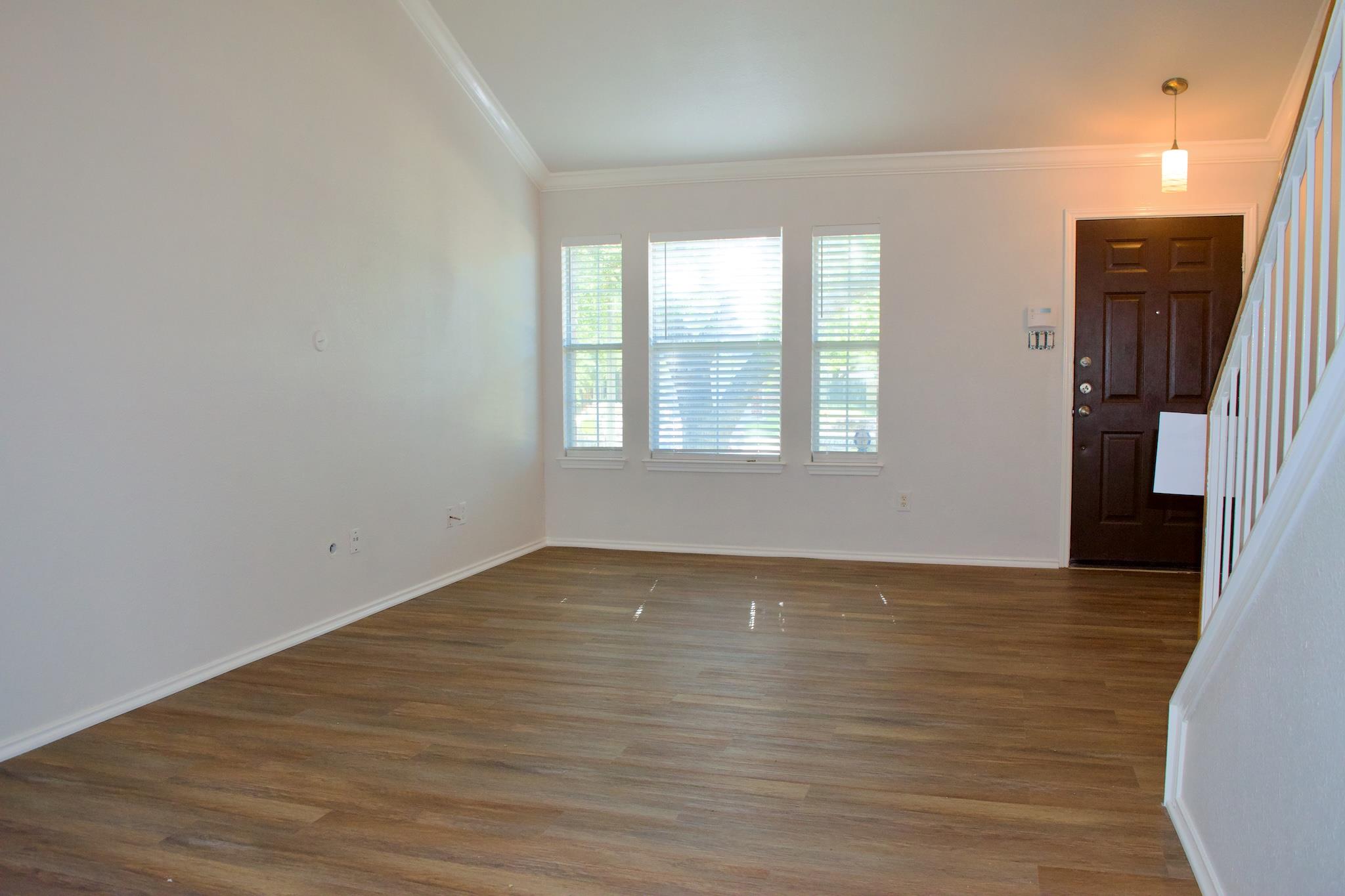 1708 Darjeeling DR — photo 3