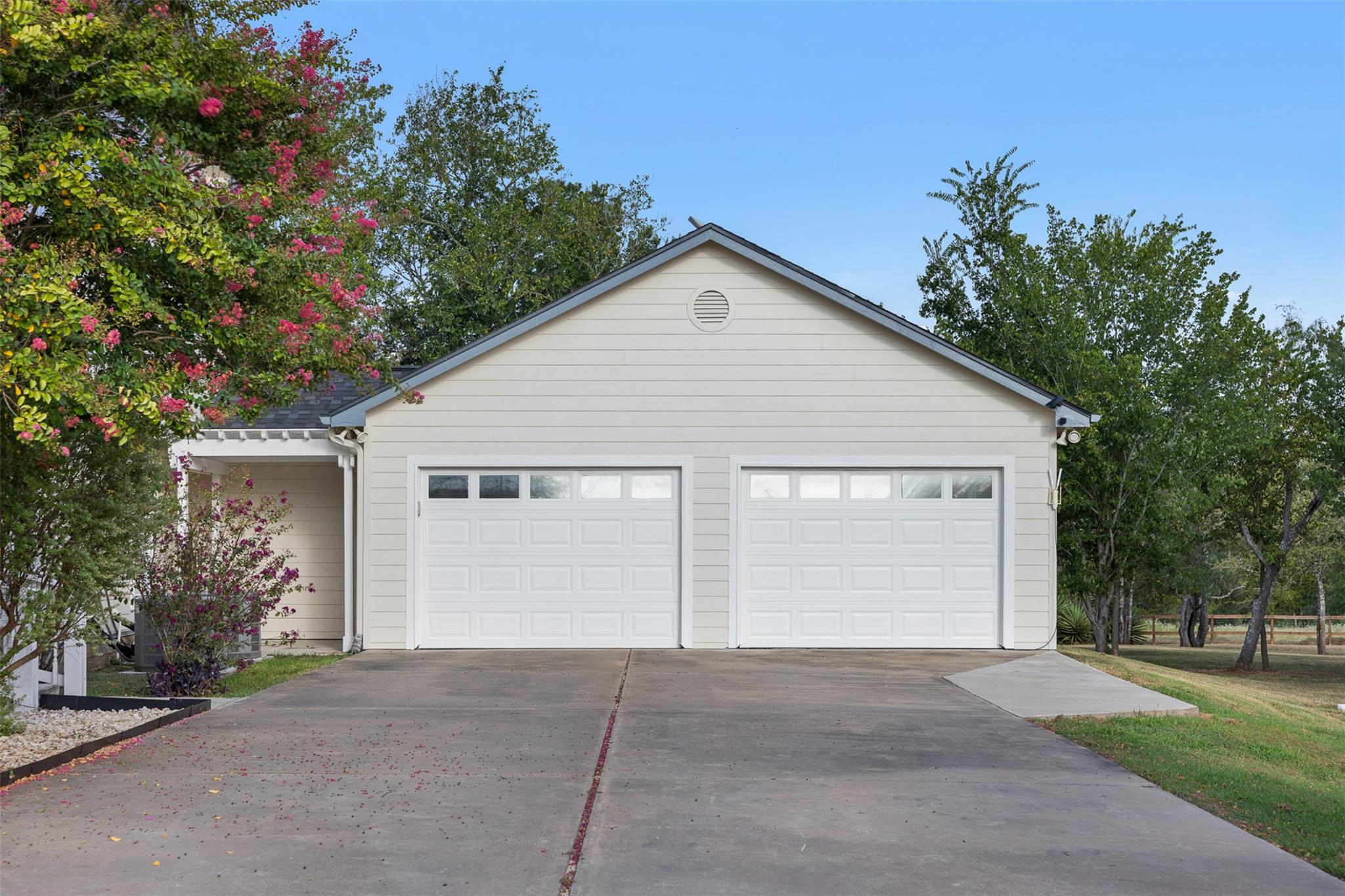 577 Herron TRL — photo 3
