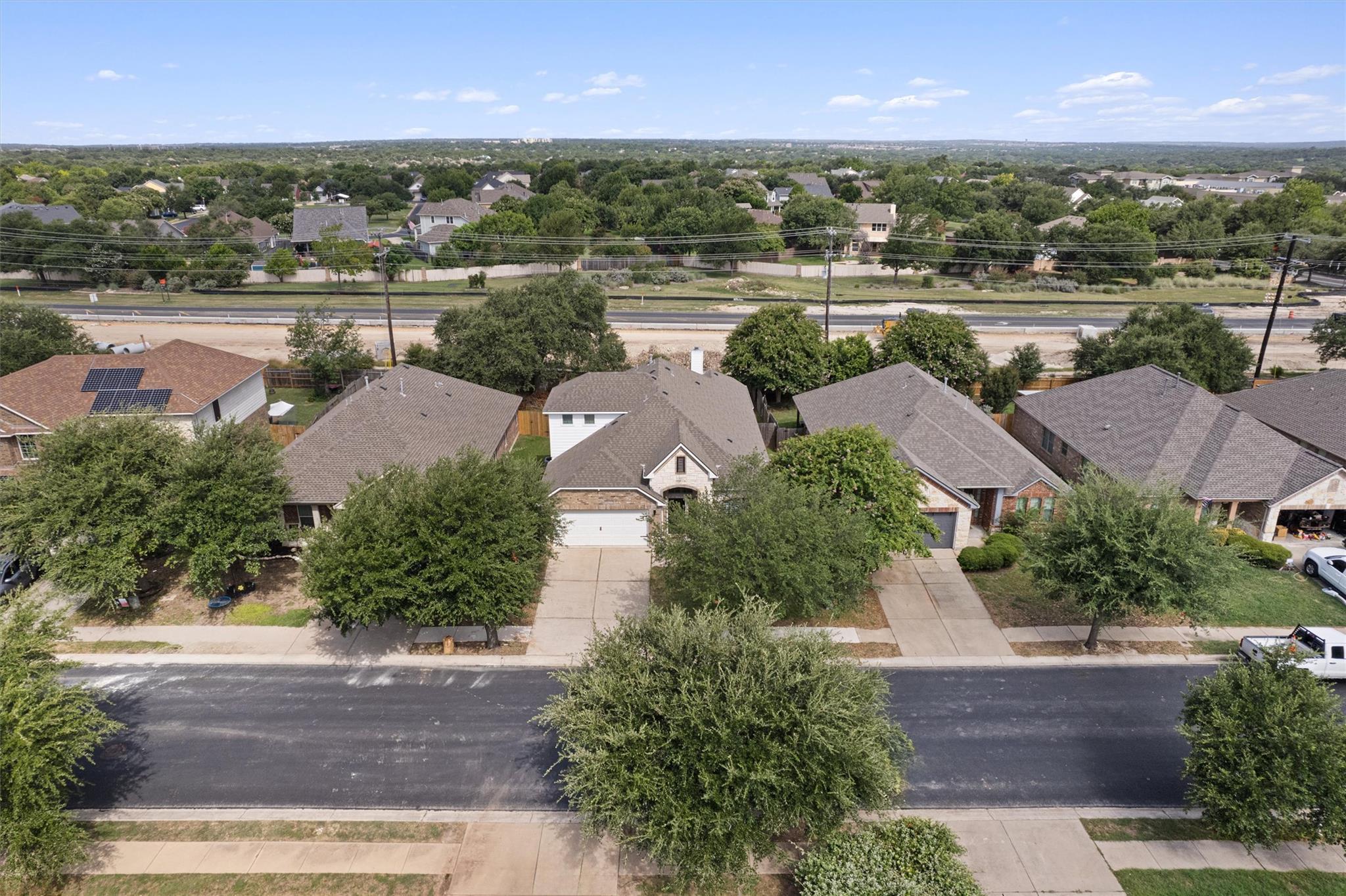 505 Bluehaw DR — photo 3