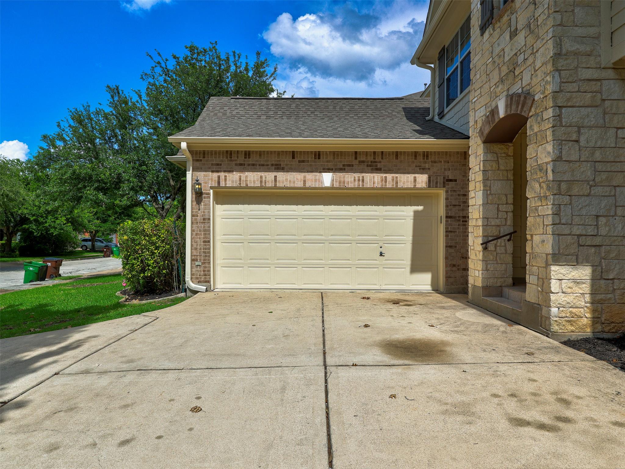 1554 Homewood CIR — photo 5