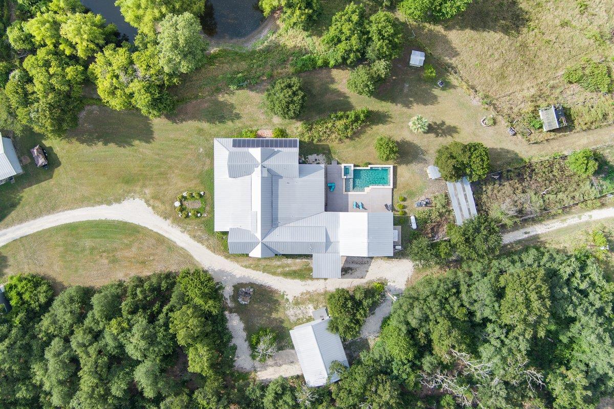 100 Dewberry Creek TRL