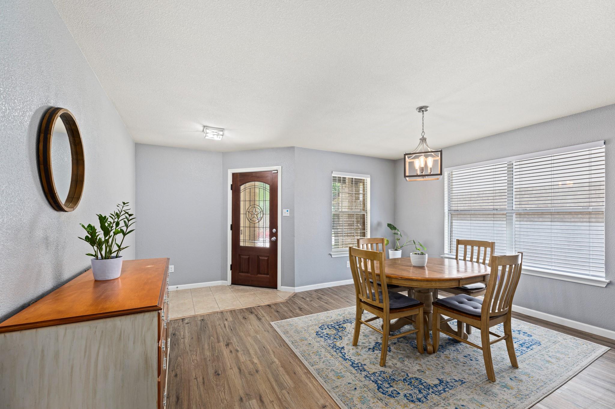 628 Quarter Ave — photo 3