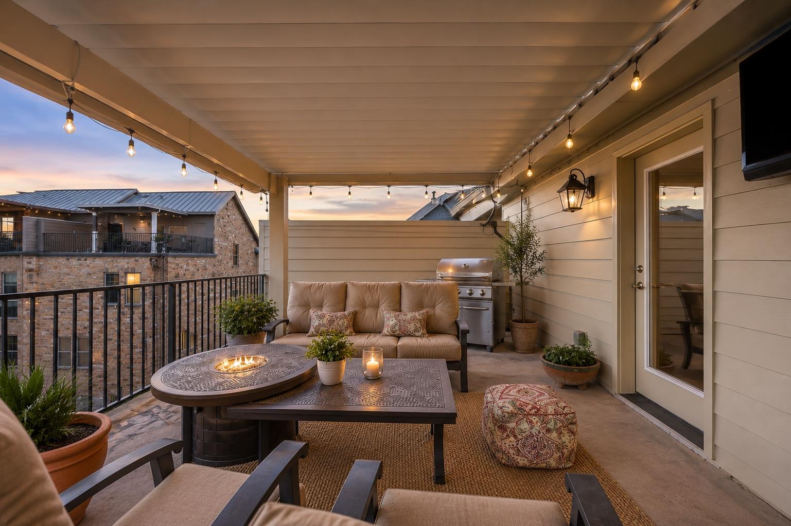 1112 Highknoll LN #B — photo 3