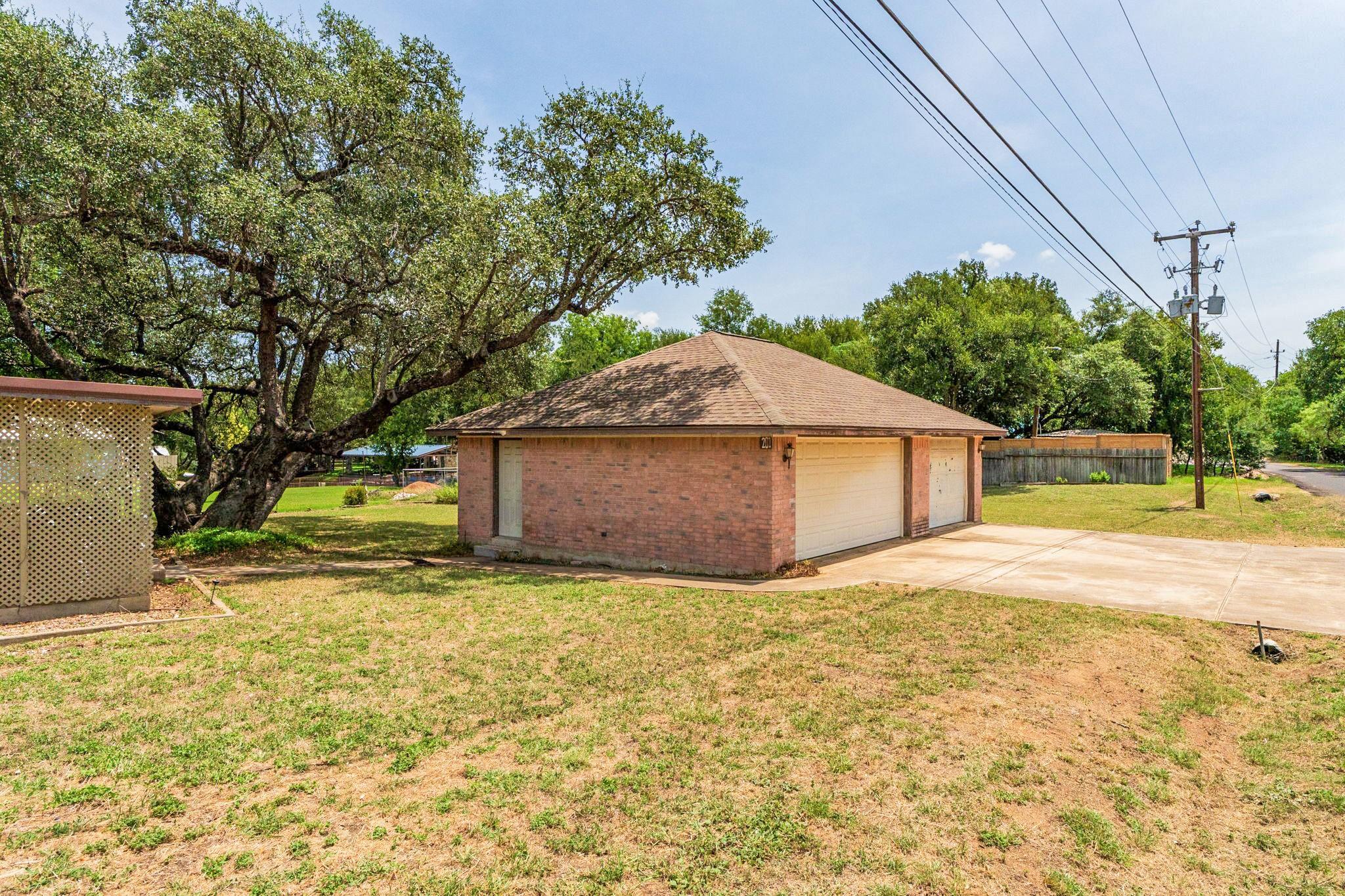 201 River Lake DR — photo 5