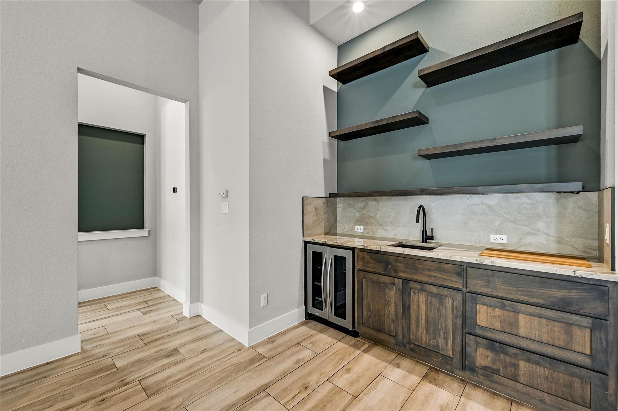 1121 Covered Bridge DR — photo 5
