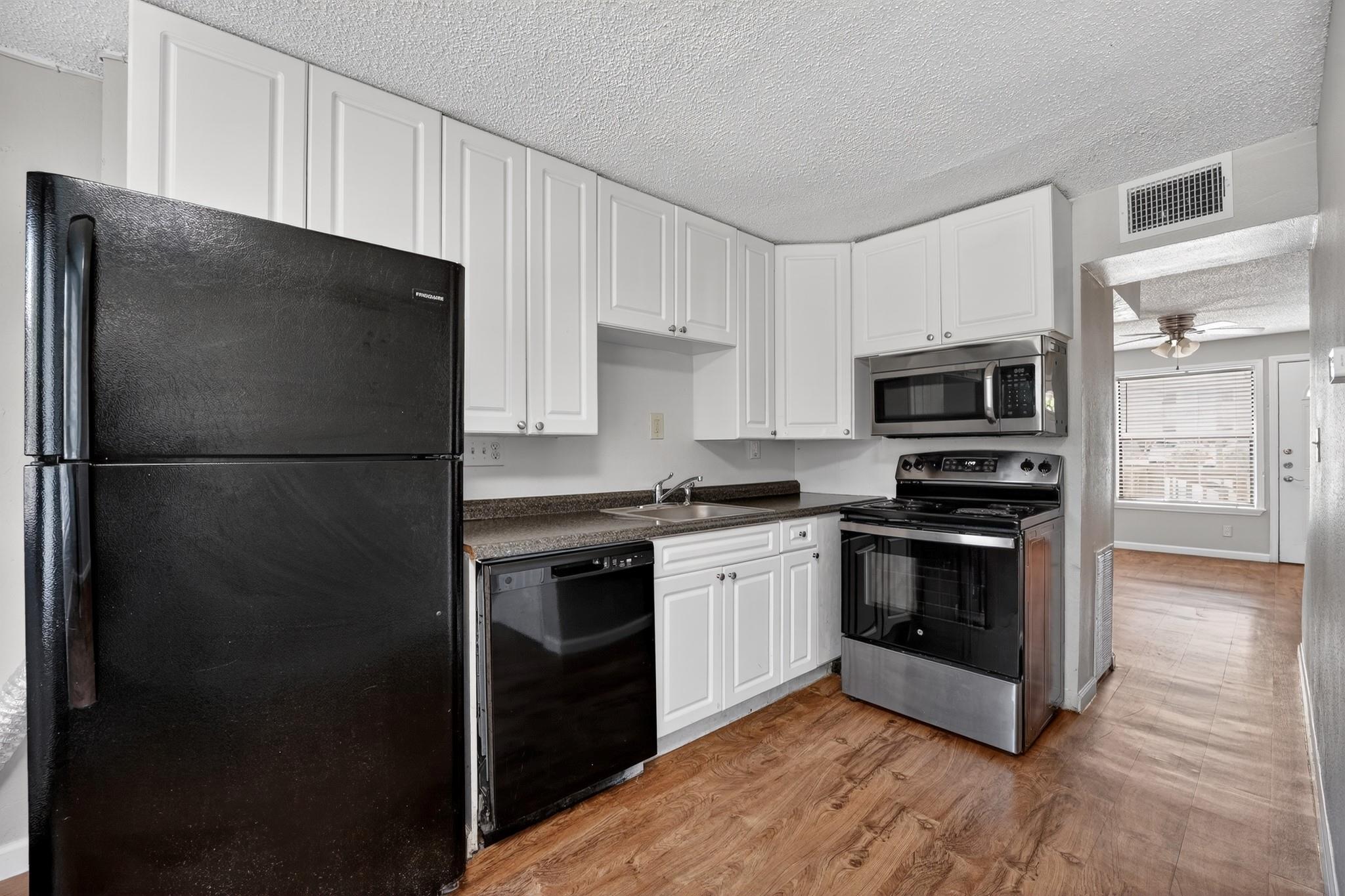 20600 Bonanza ST #2 — photo 3