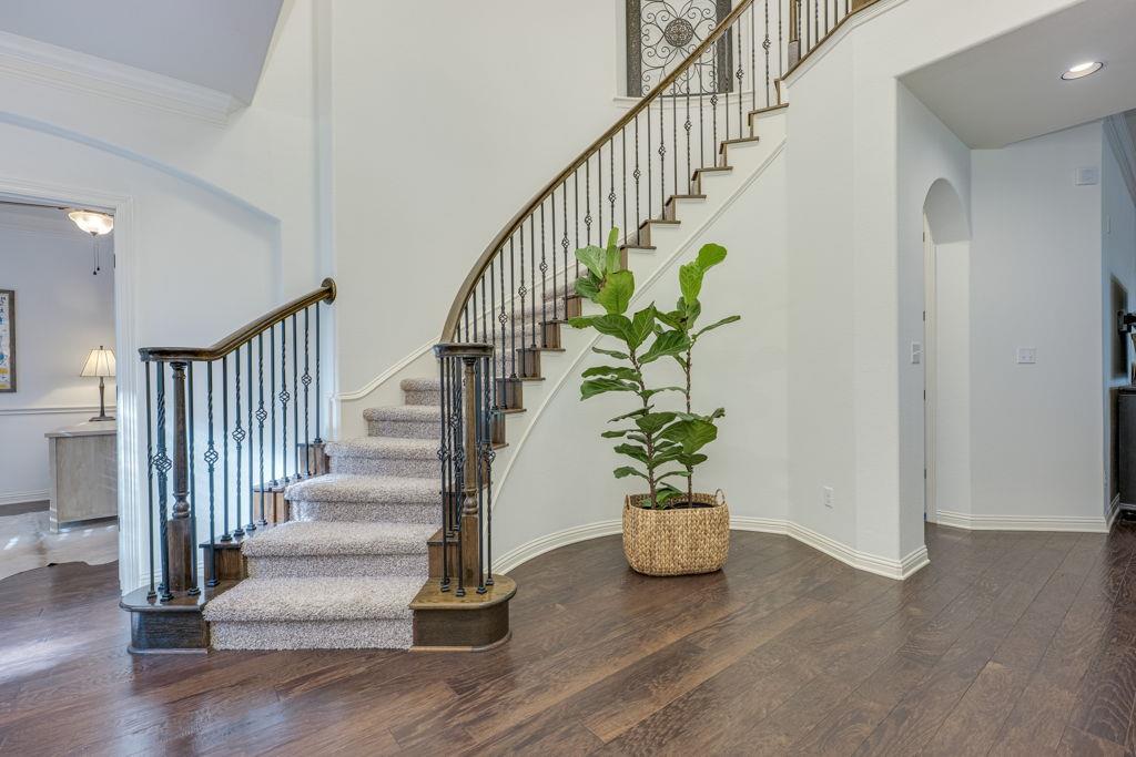 308 Duffy LN — photo 5