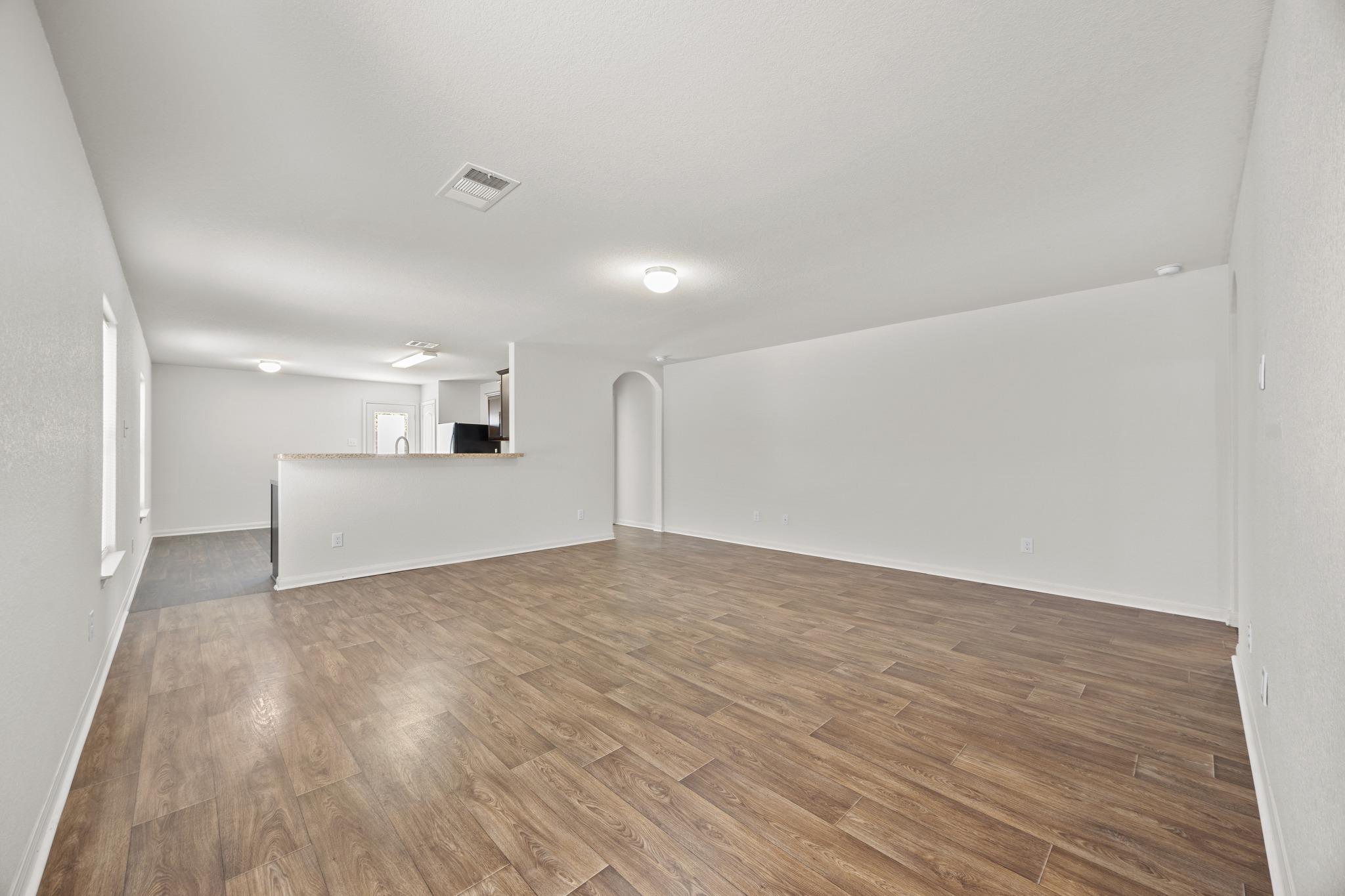 161 Proclamation Ave — photo 5