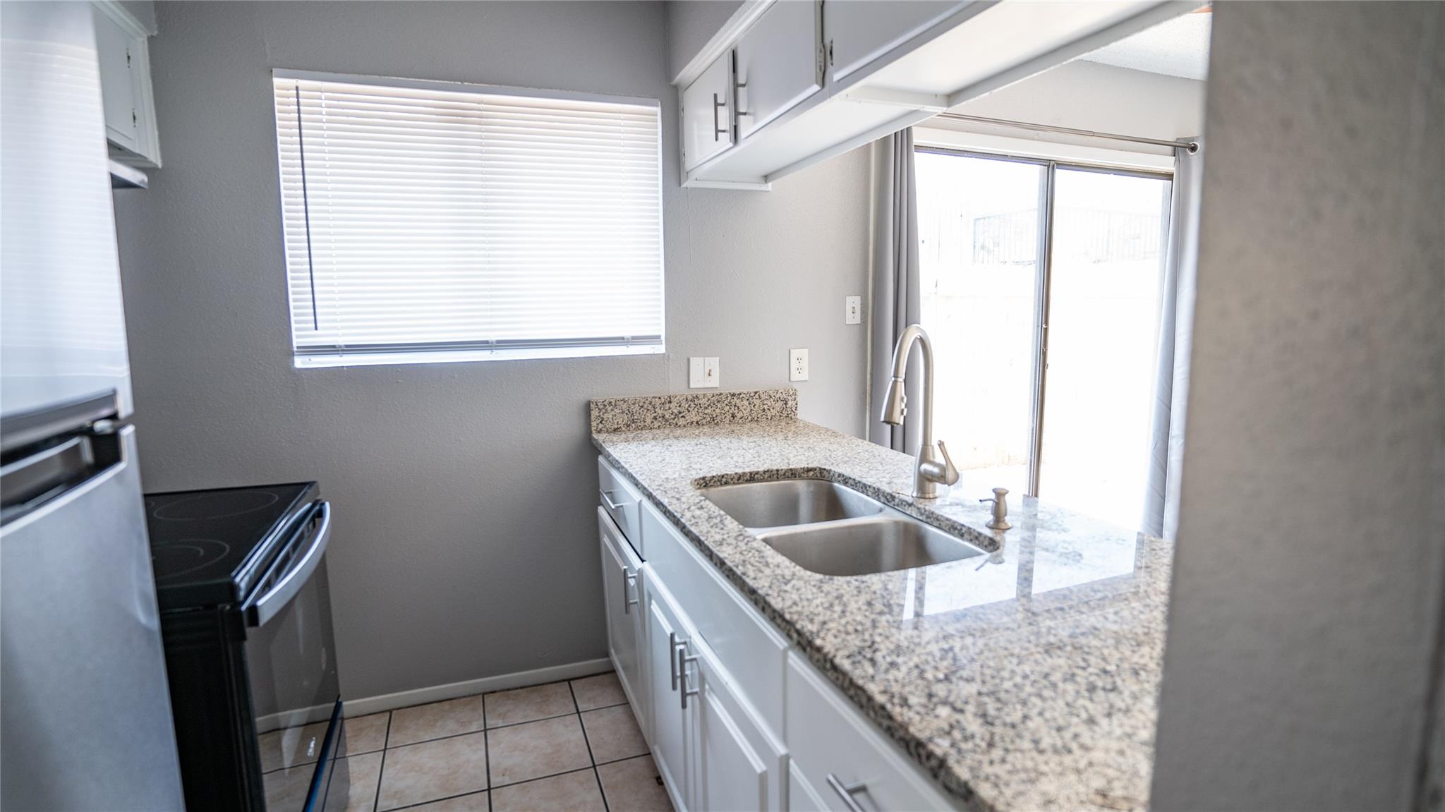 3003 Parker LN #D — photo 3