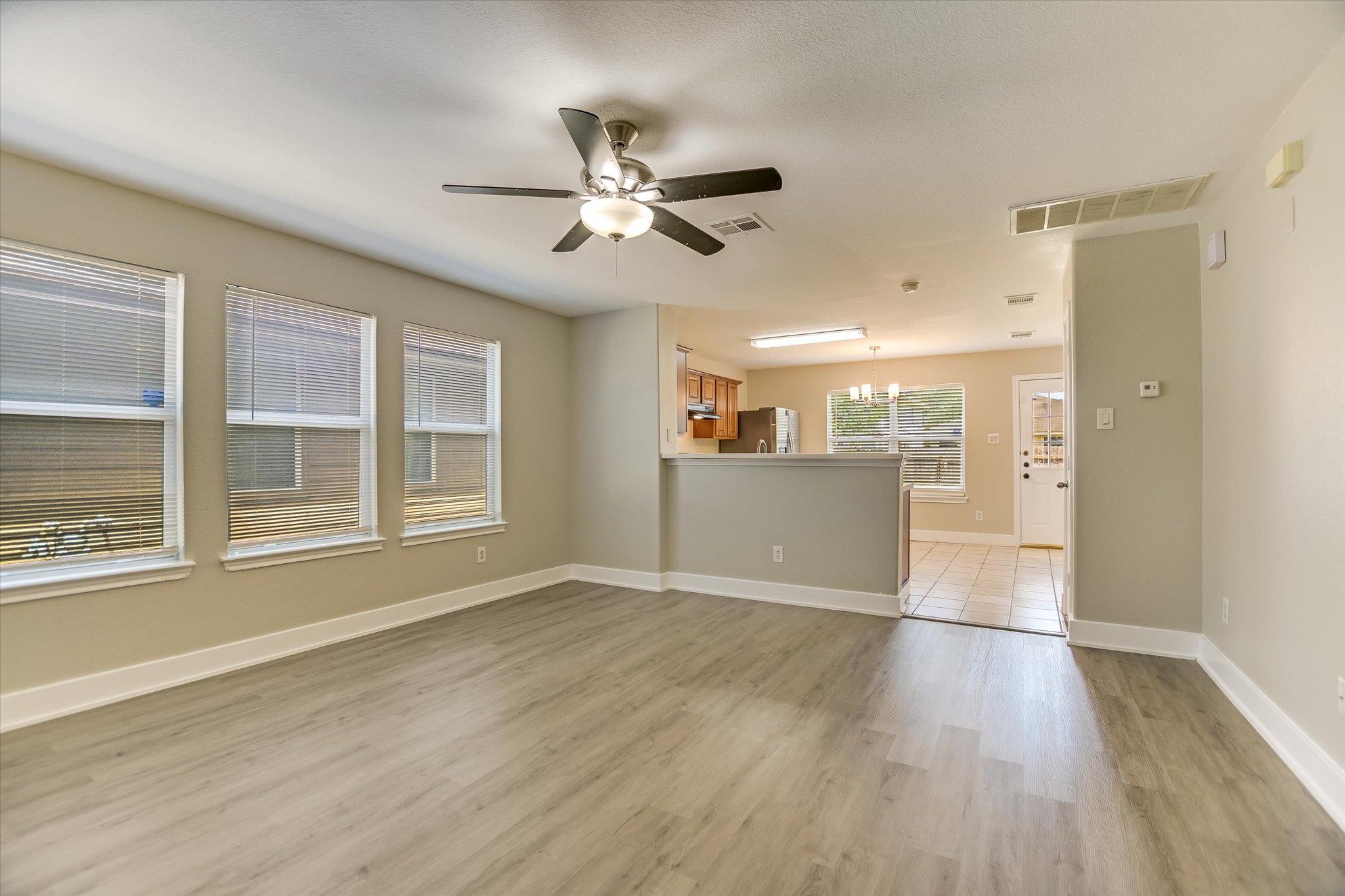3303 Barksdale DR — photo 3