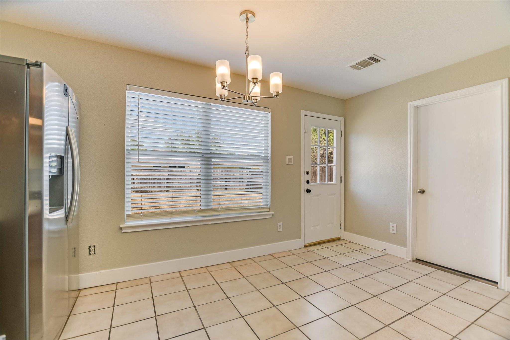 3303 Barksdale DR — photo 5