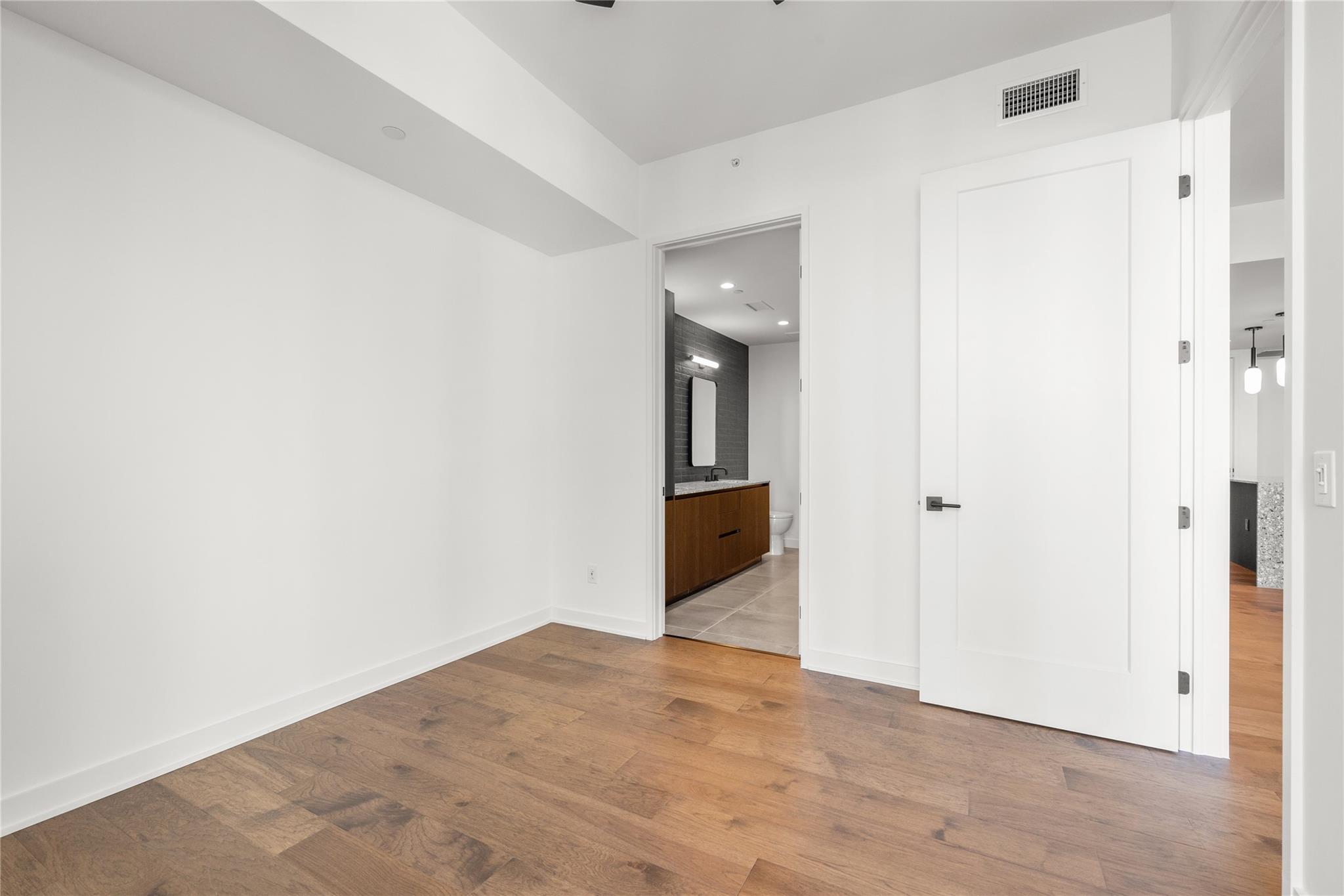 84 East Ave #1905 — photo 4