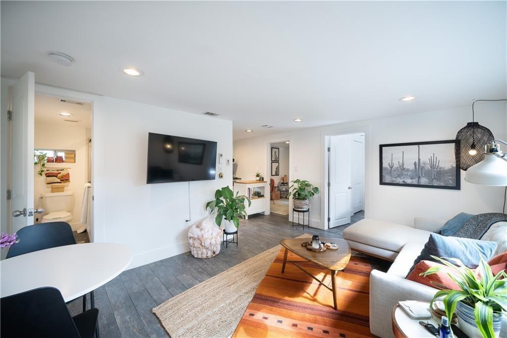 1119 Gunter ST #B — photo 3