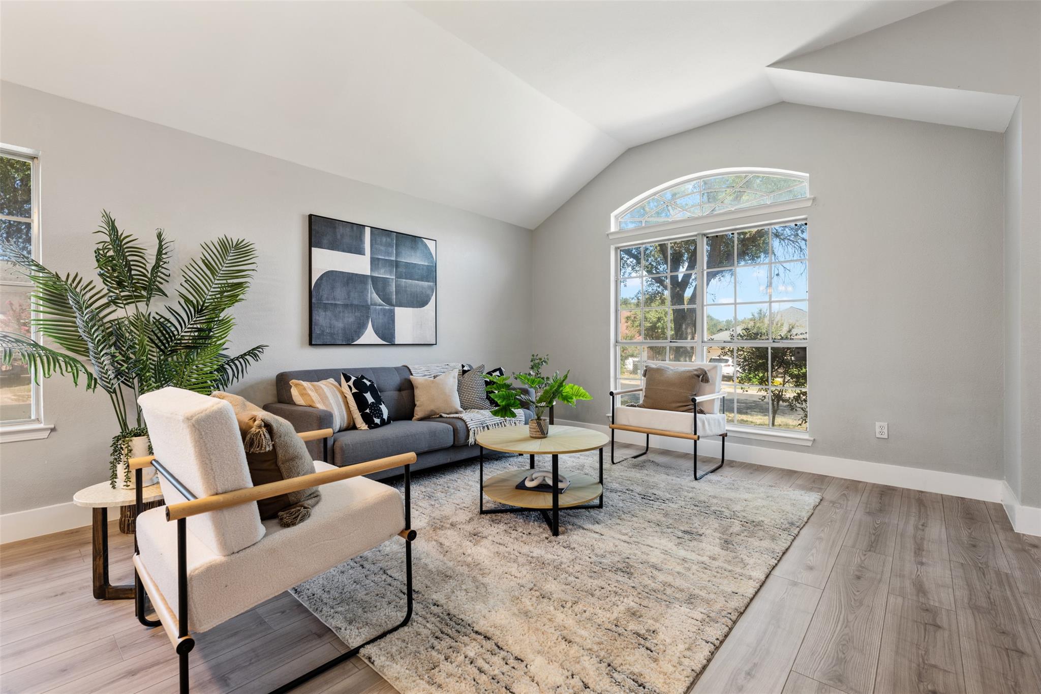 8009 Nairn DR — photo 3