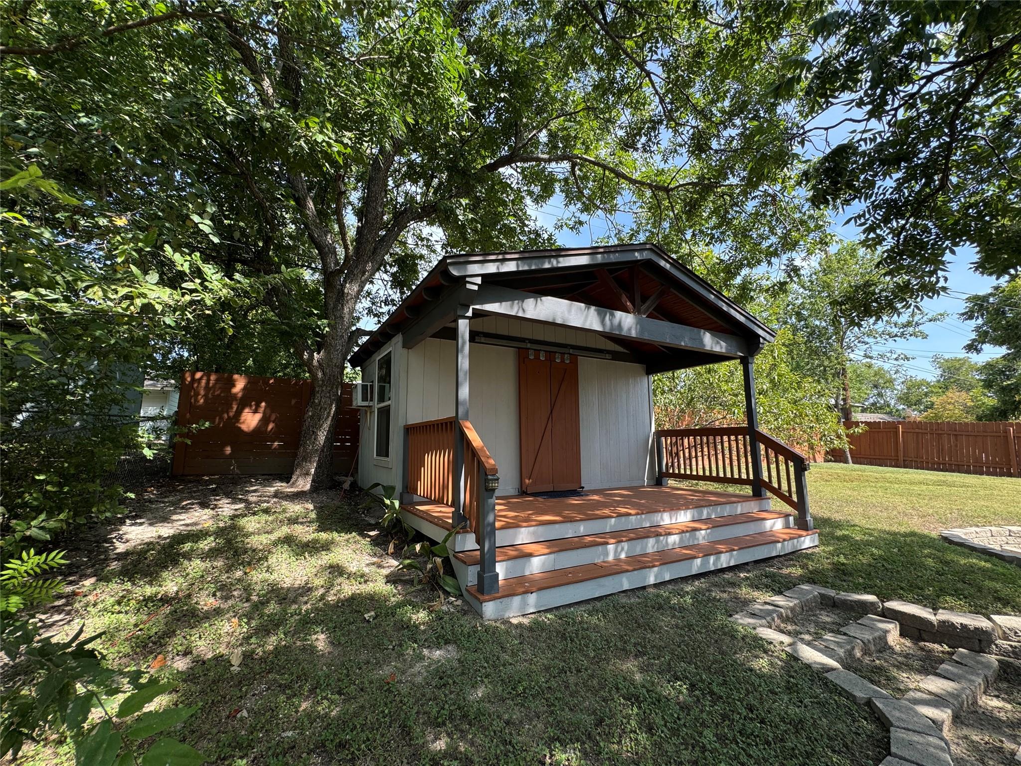8510 New Hampshire DR — photo 4