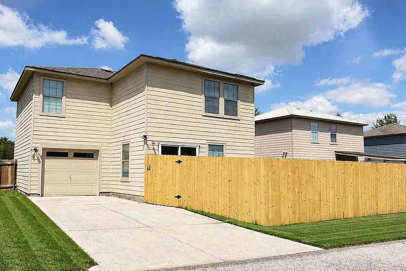 5211 Viewpoint DR — photo 3