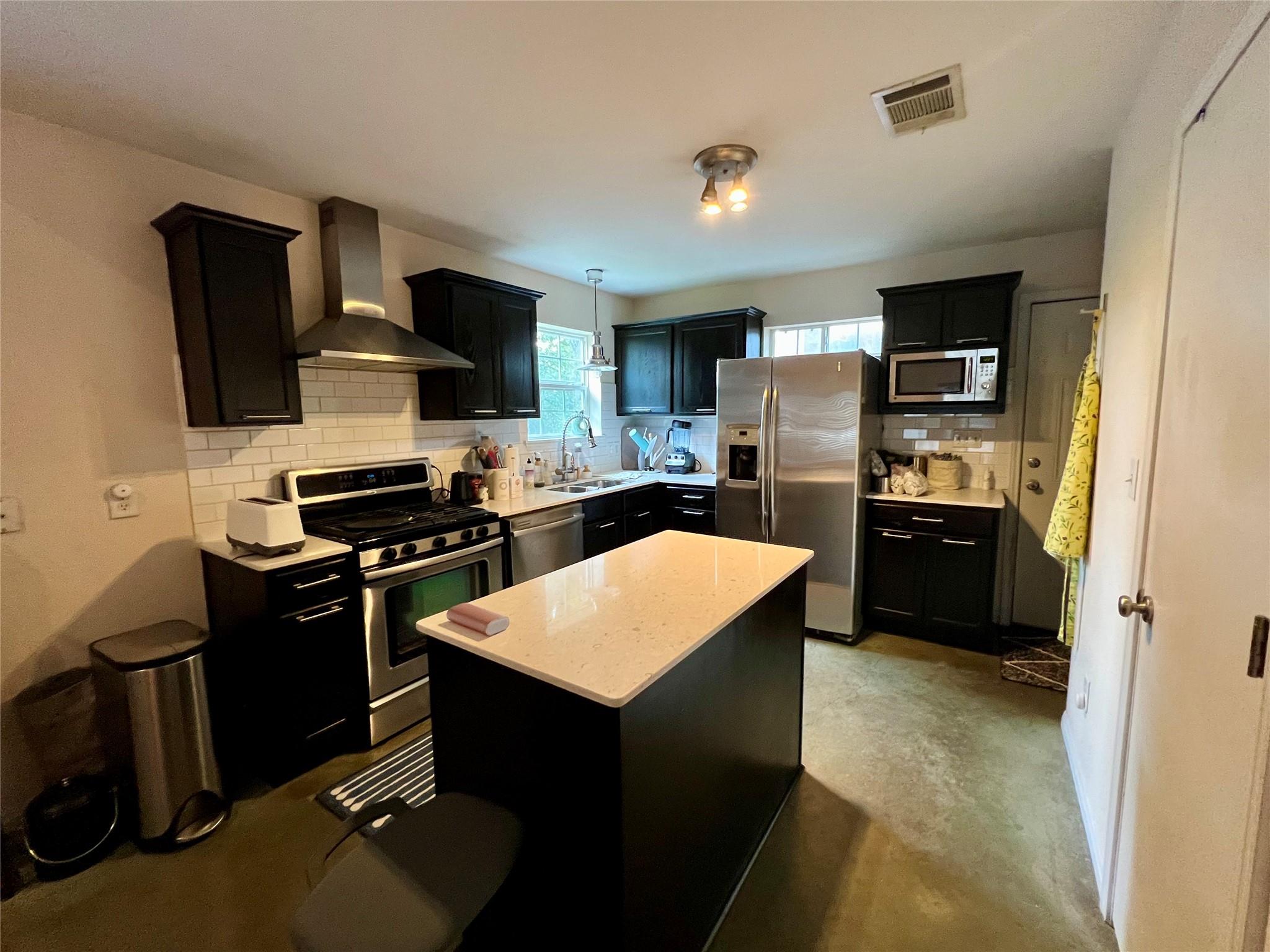 2409 Santa Rosa ST — photo 4