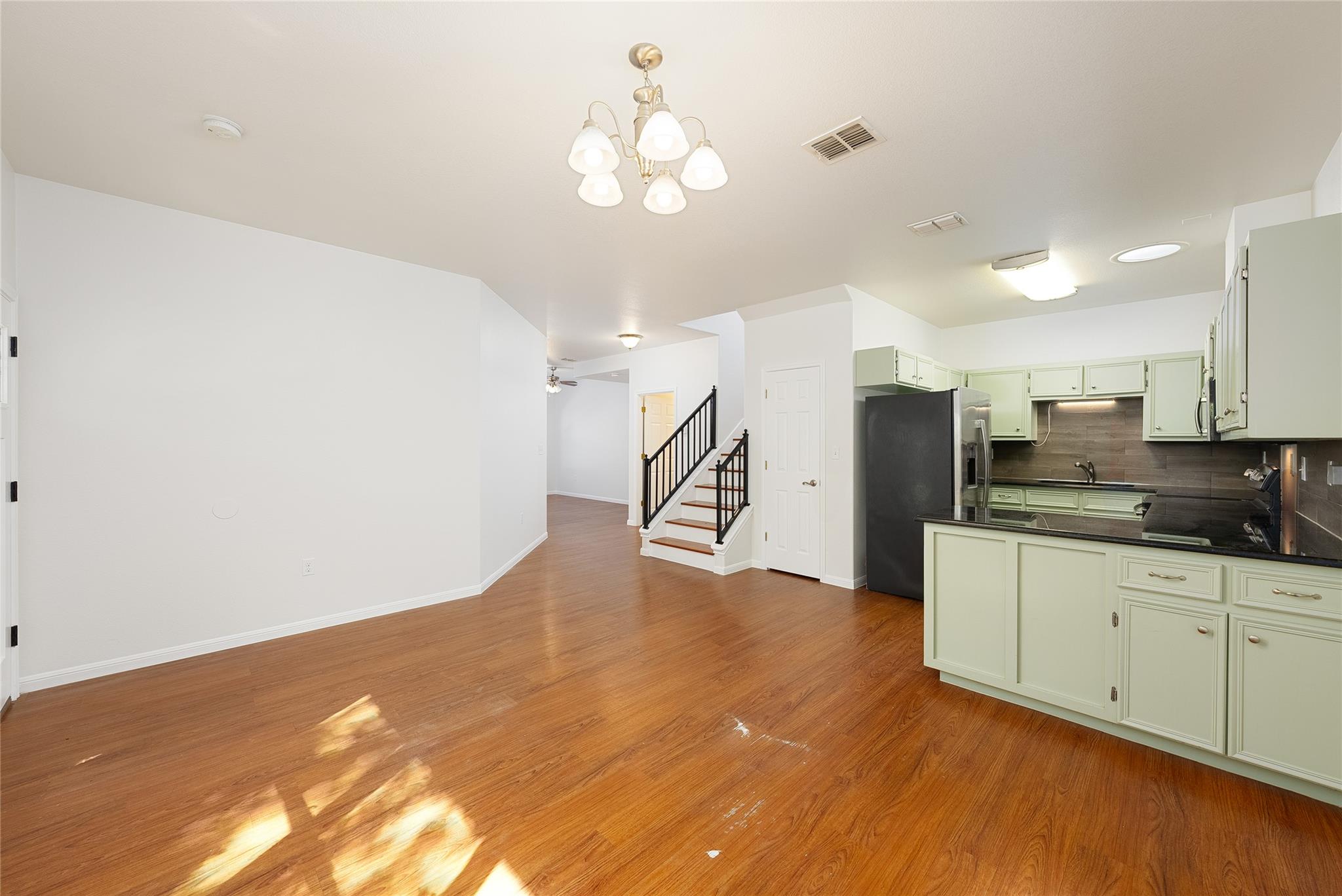 4505 Red River ST ##B — photo 3