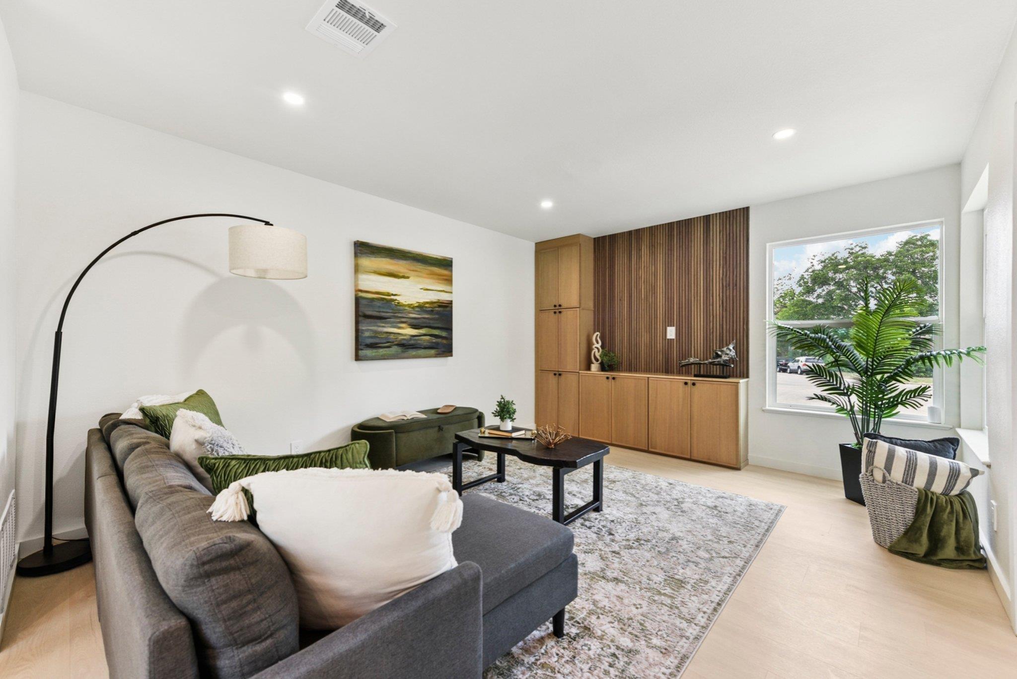 7503 Carriage DR — photo 5