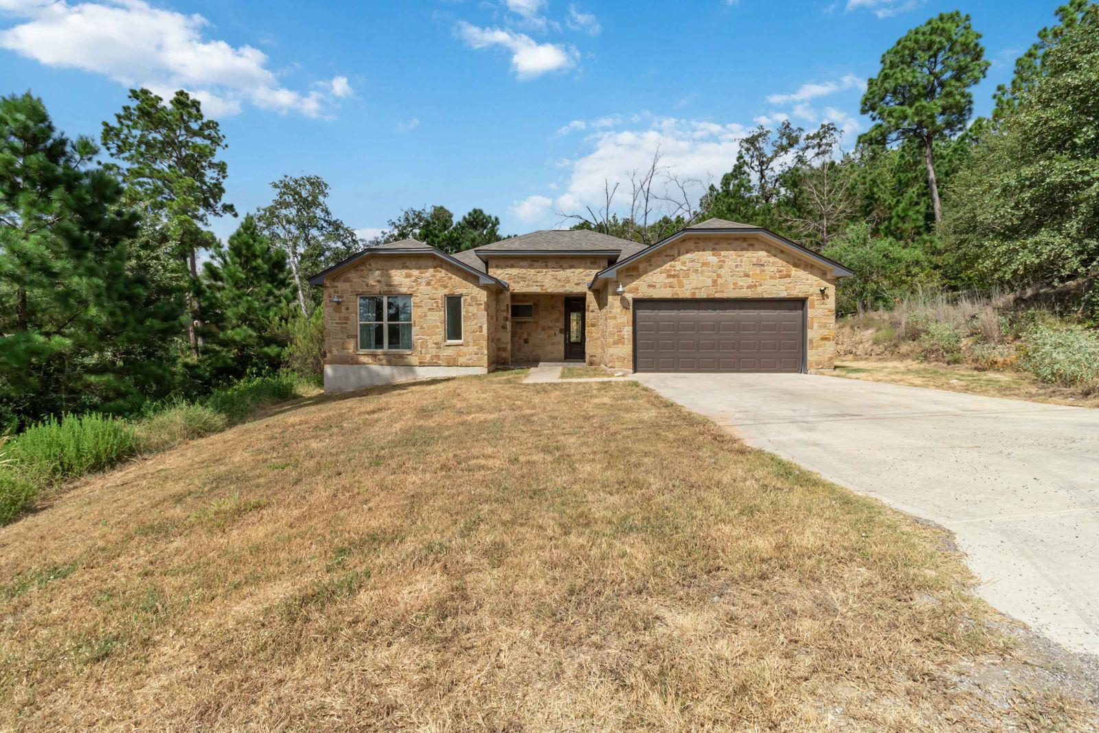 106 Kaapahu DR