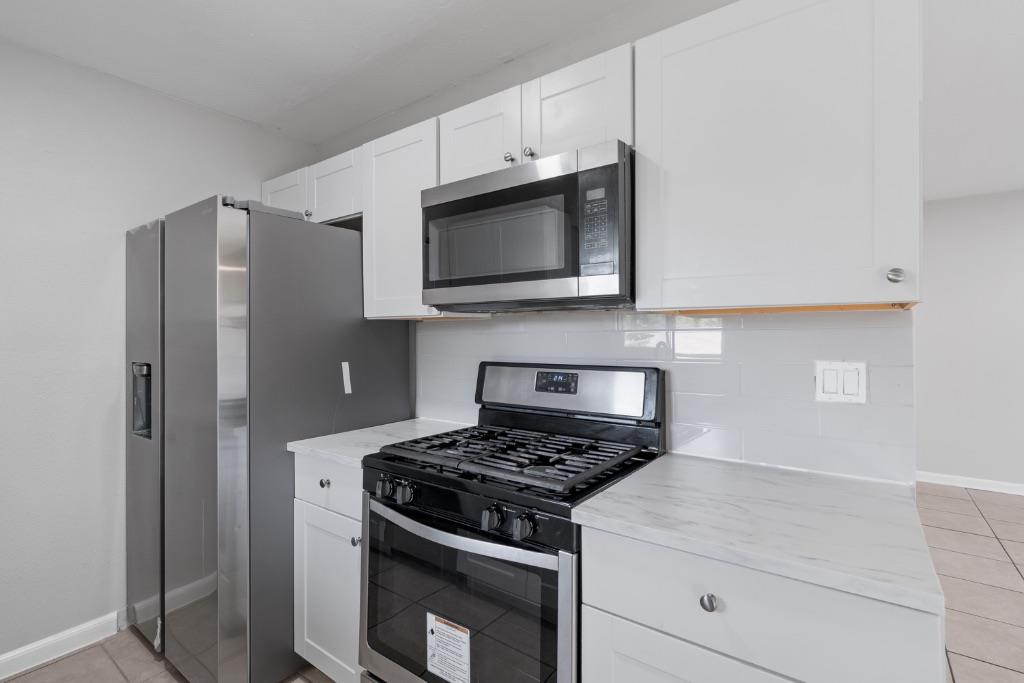 1407 Avebury CIR #A — photo 3
