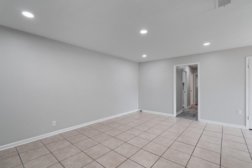 1407 Avebury CIR #A — photo 4
