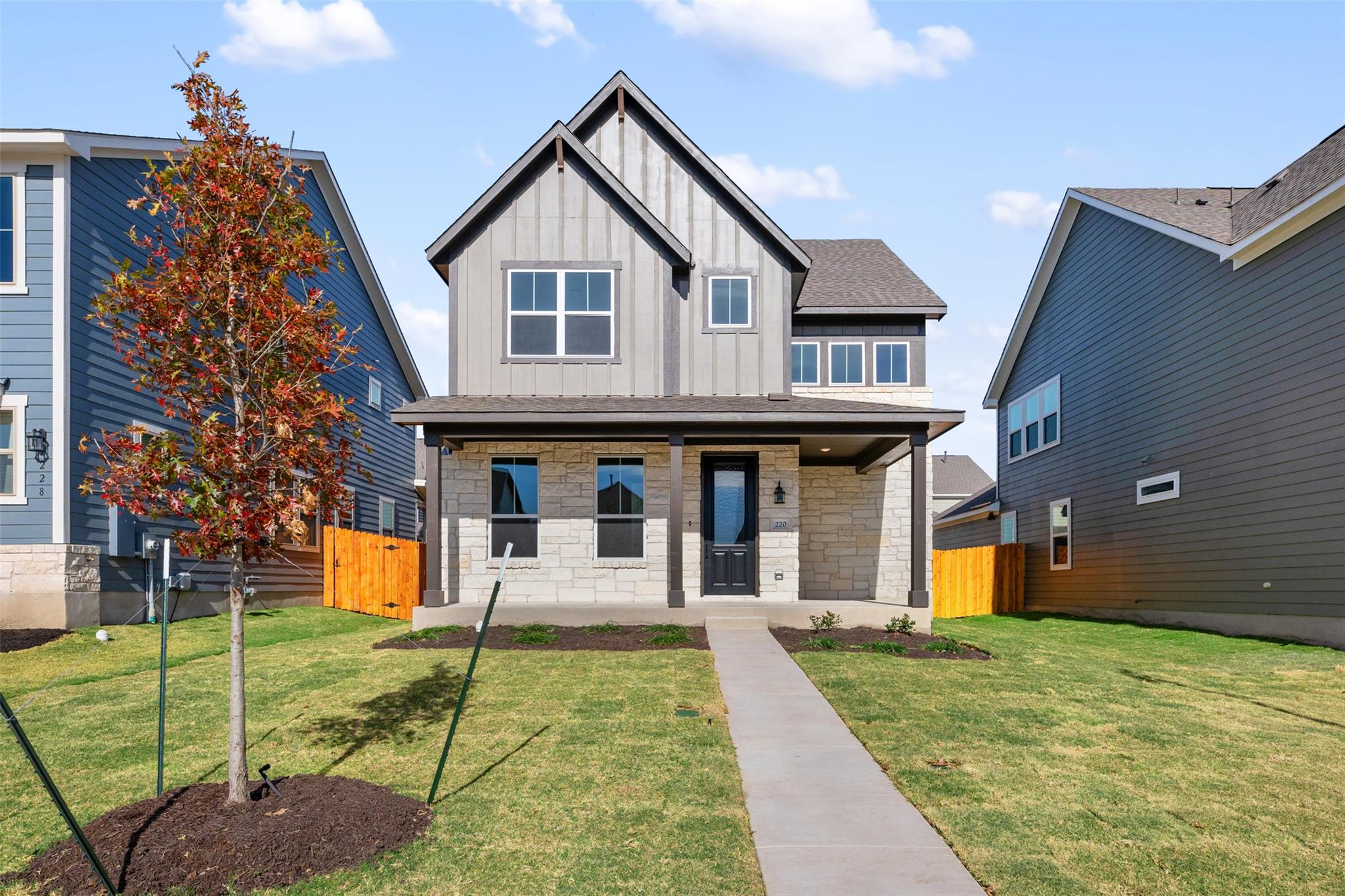 433 Carr DR