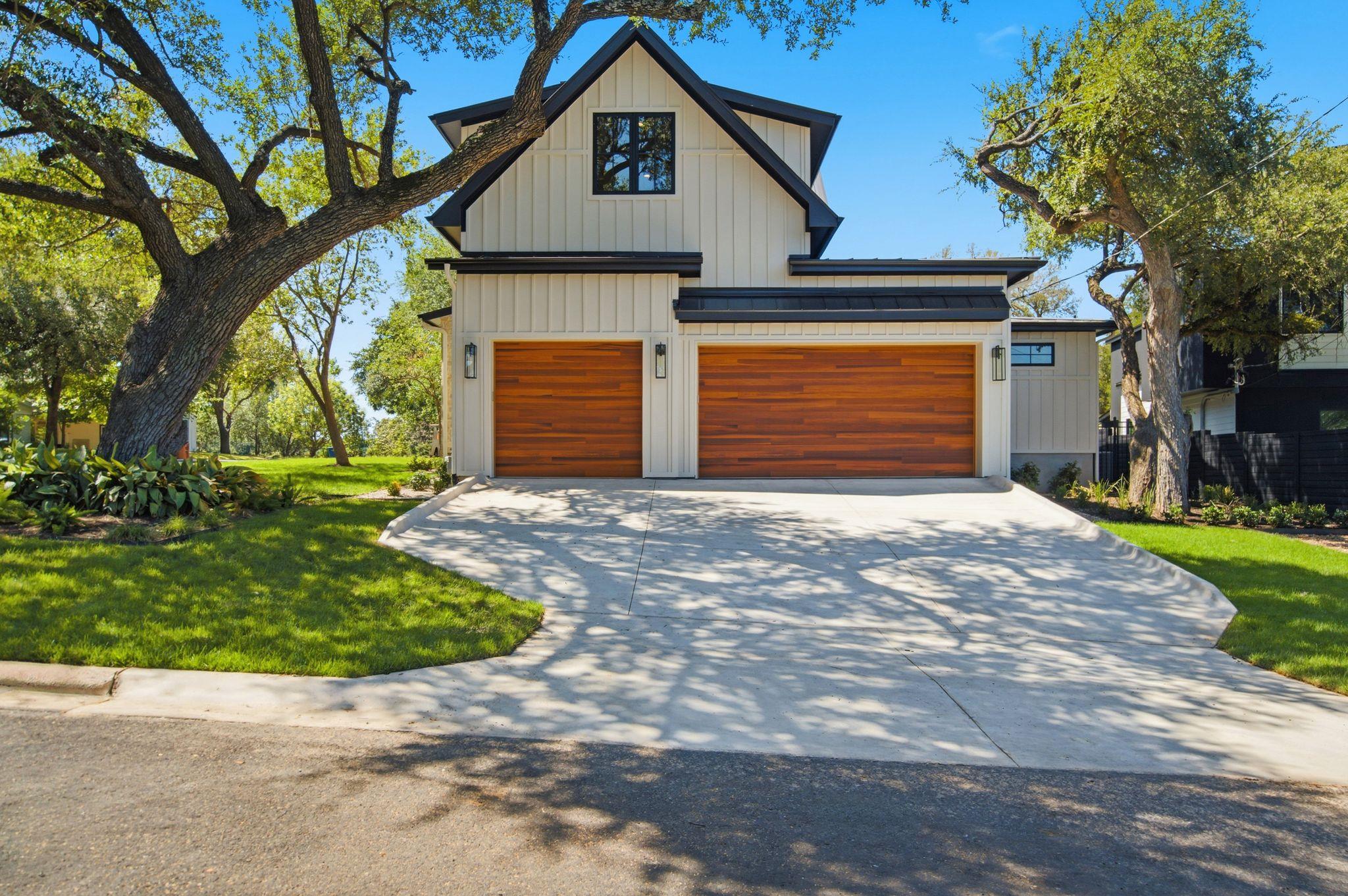 2301 Westworth CIR — photo 4