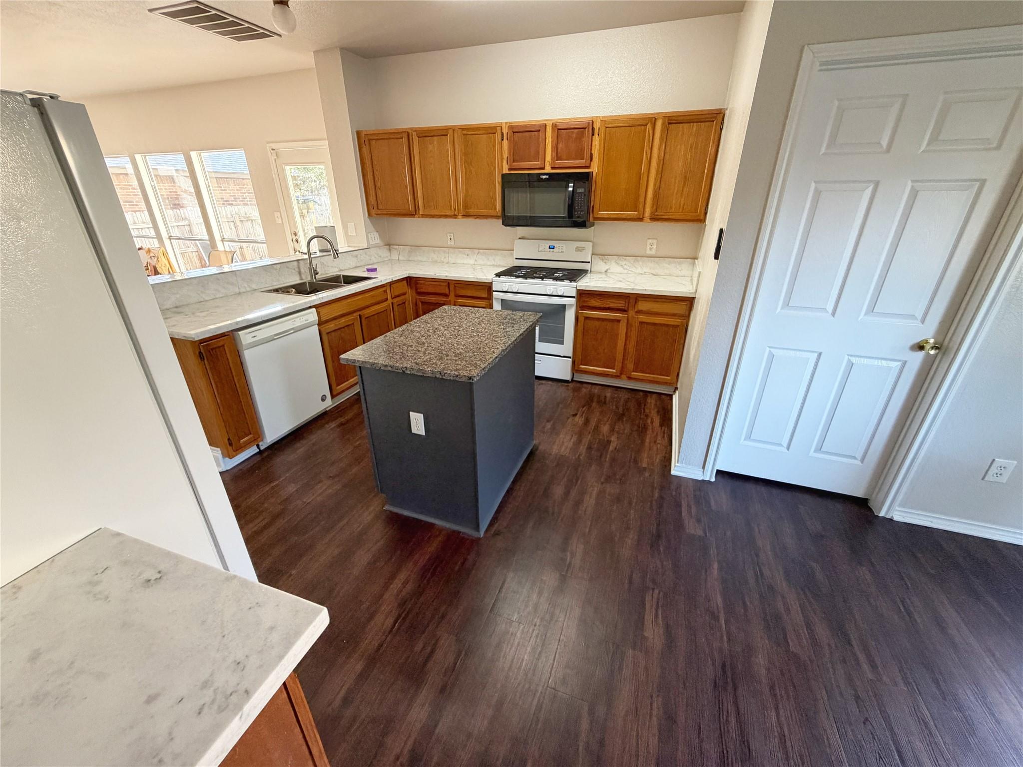 1114 Black Locust DR — photo 5