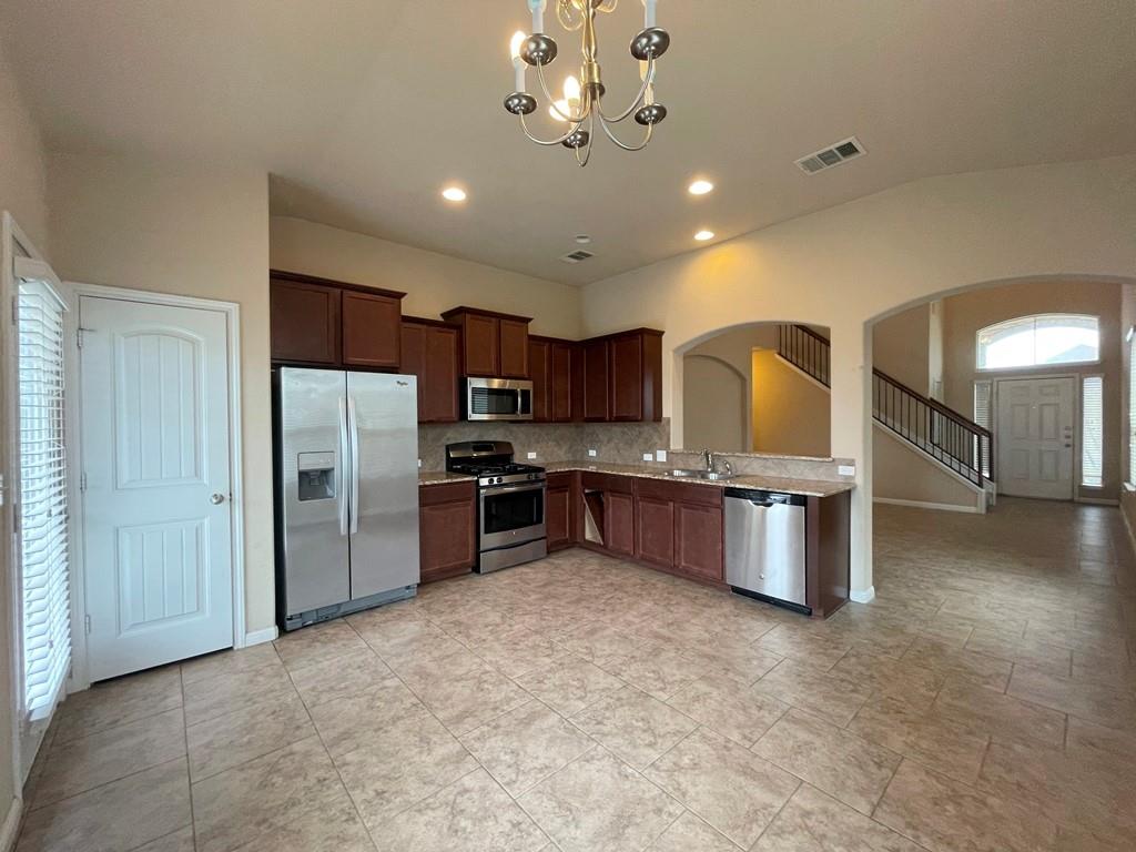 120 Kingfisher LN — photo 4