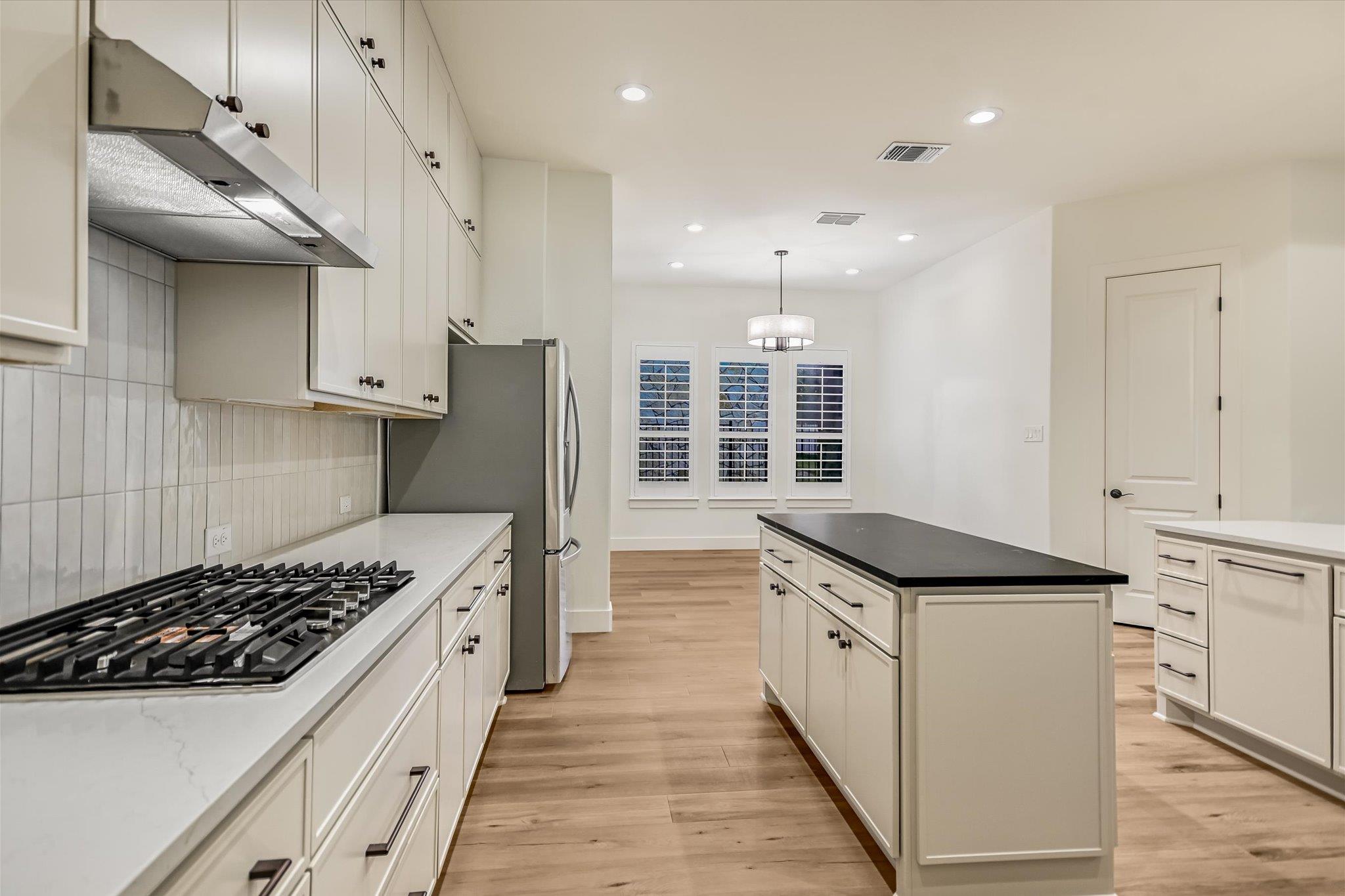 106 Waverly Spire CT — photo 5