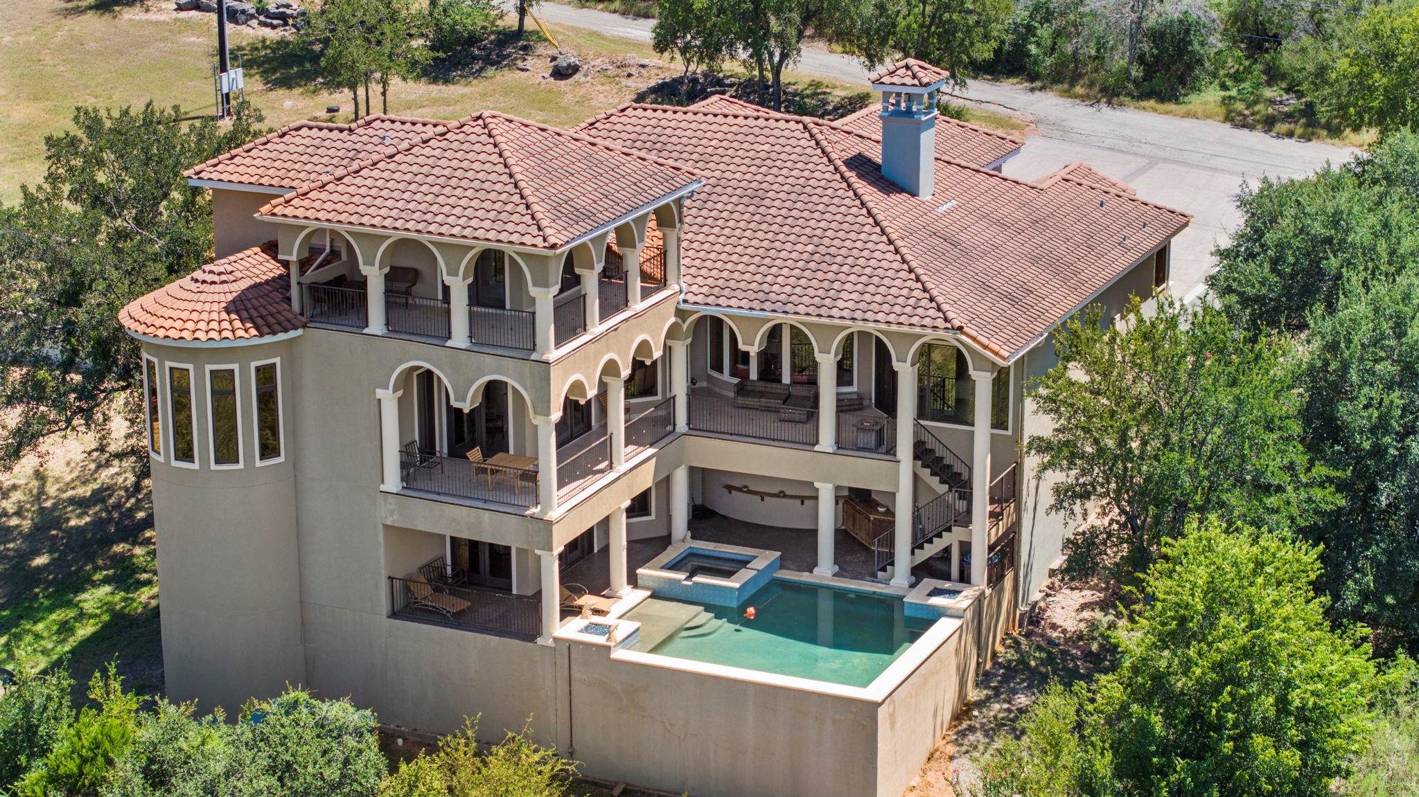 301 Circle DR
