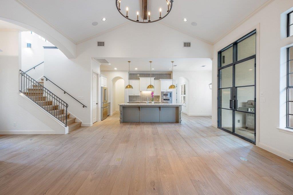 114 Golden Bear DR