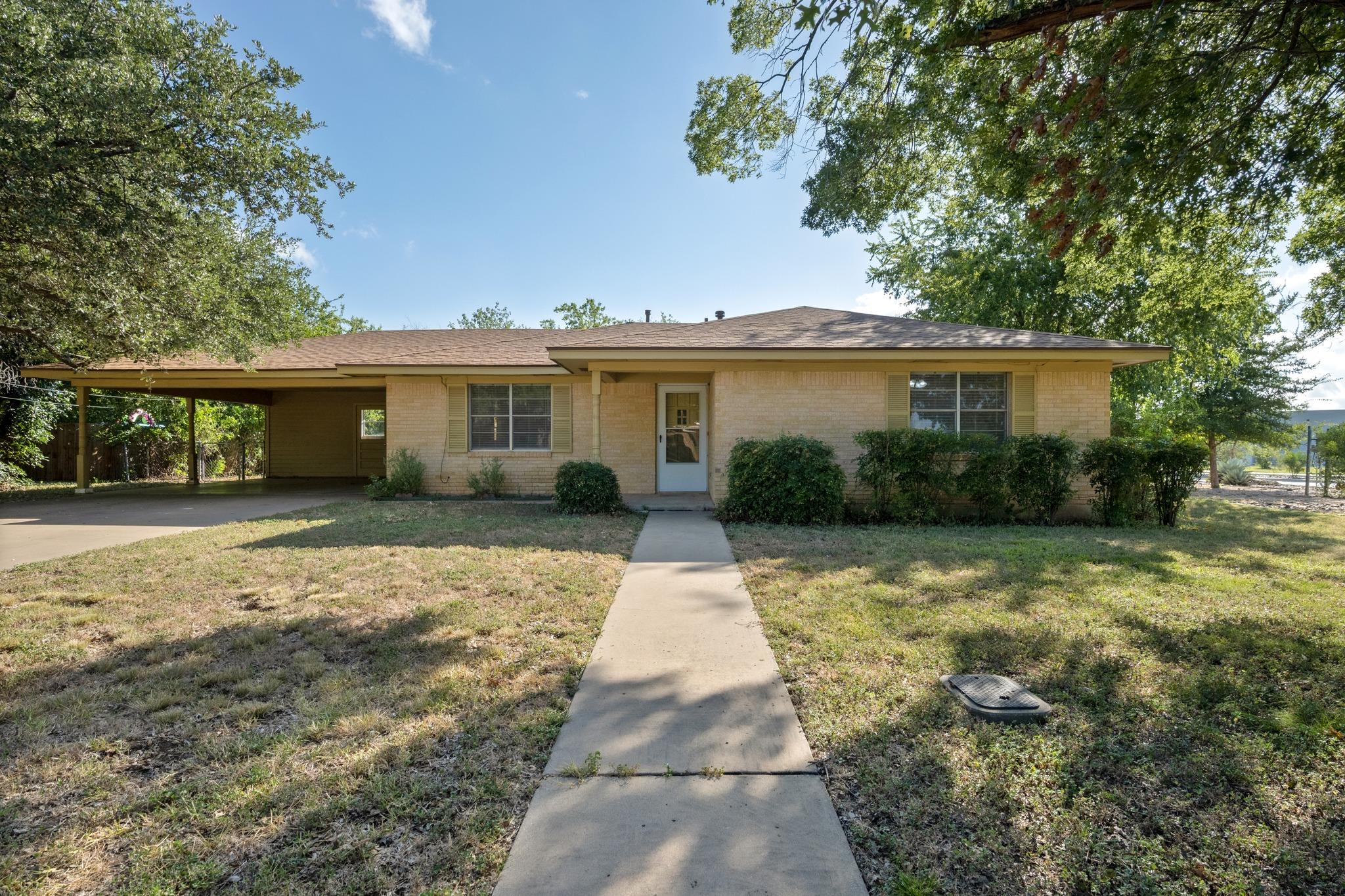 1615 Park LN — photo 3
